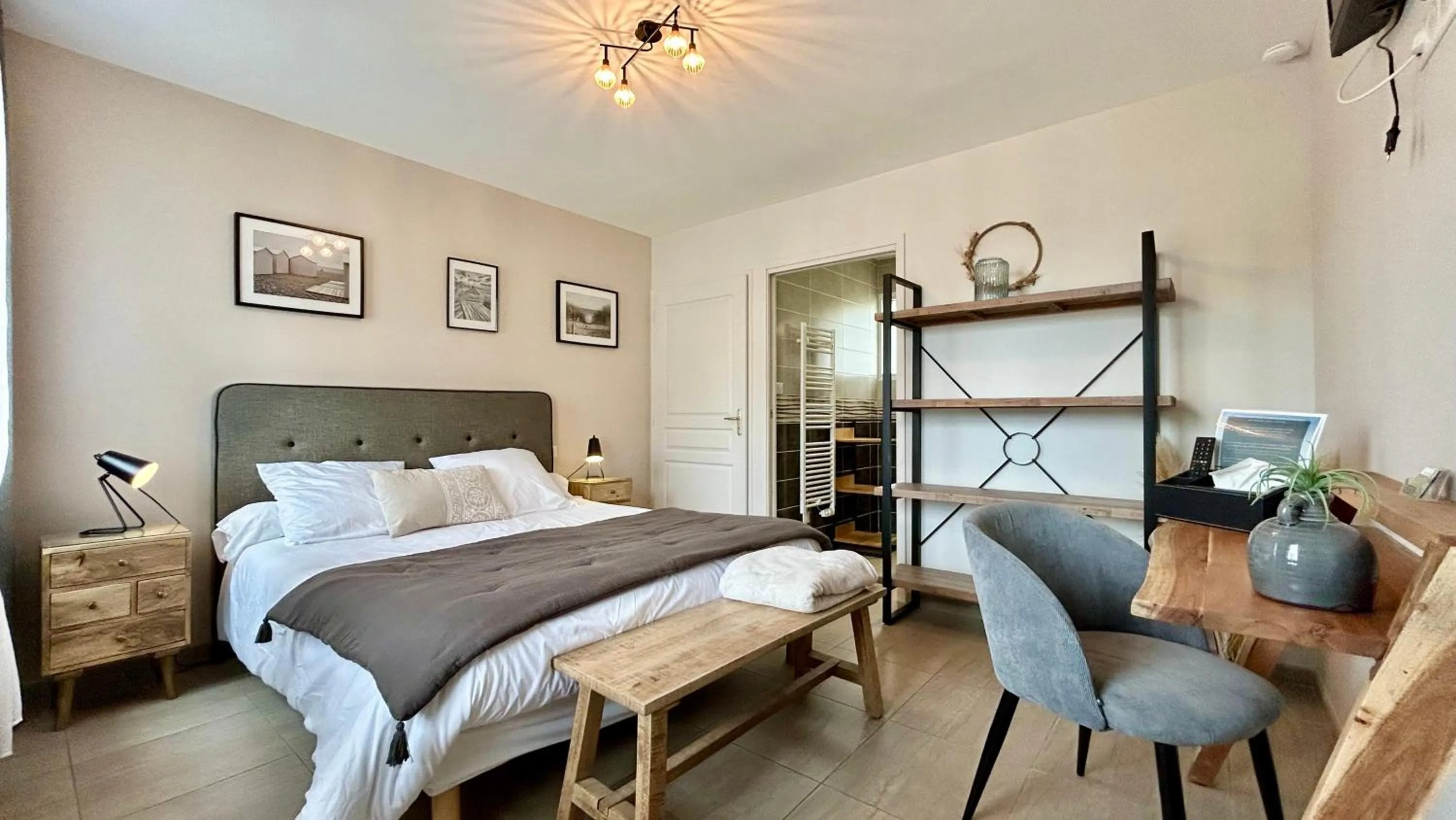 Bed in La Rose des Vents