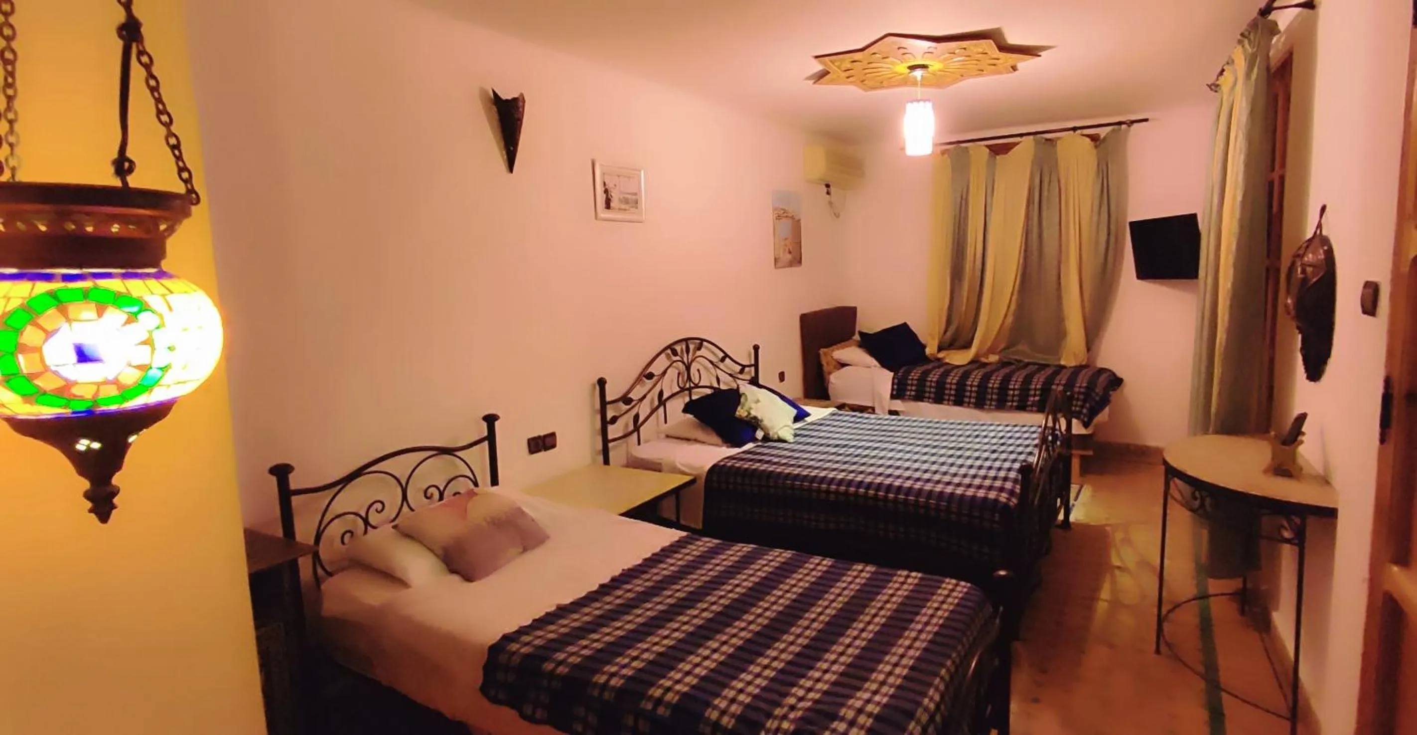 Bed in Al Andaloussiya Diyafa