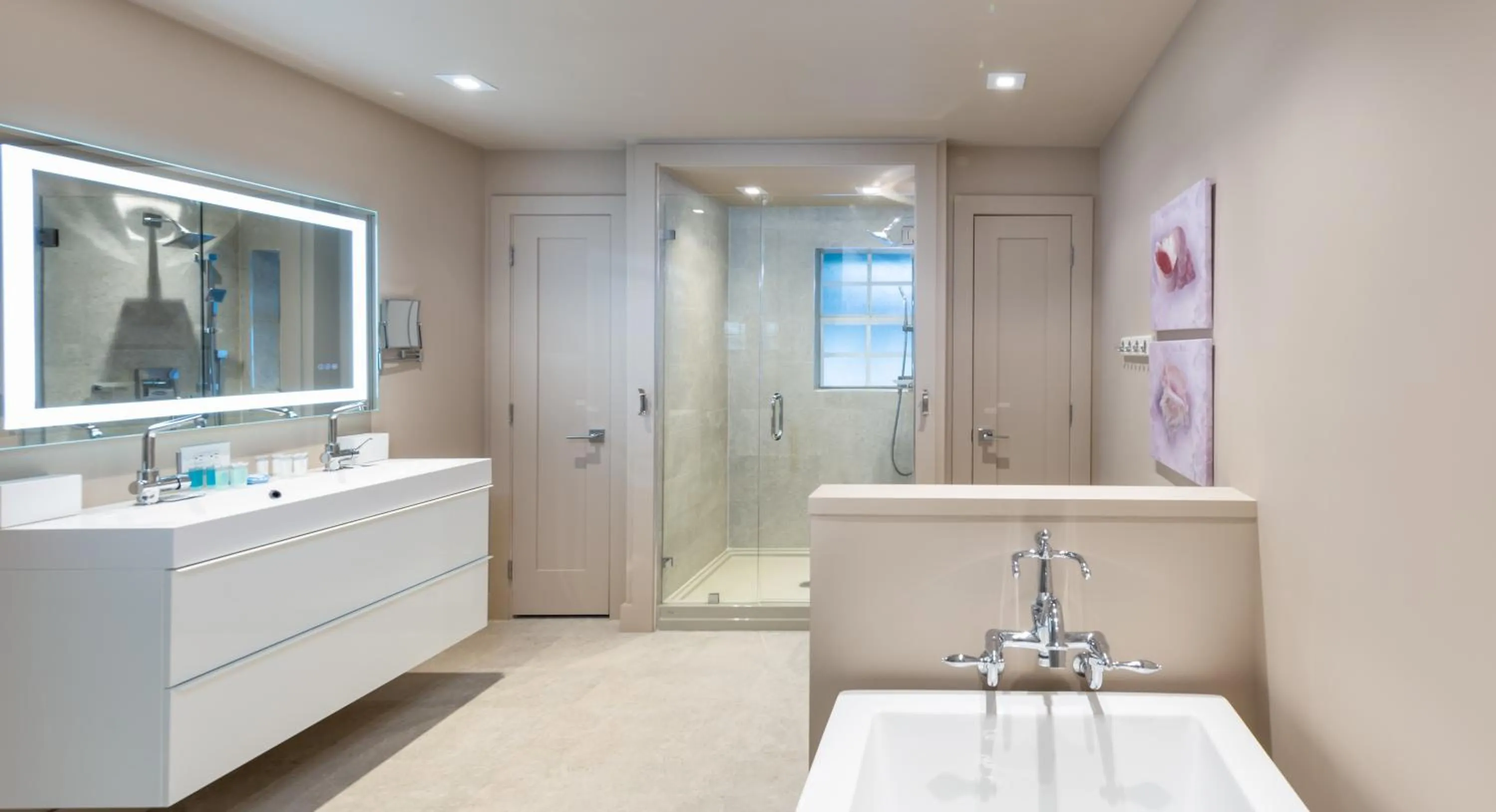 Bathroom in Lime Tree Bay Resort