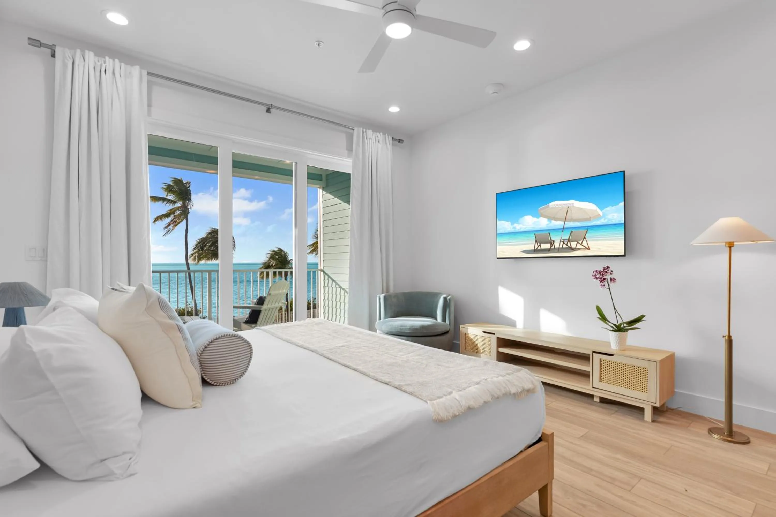 Bed in Lime Tree Bay Resort