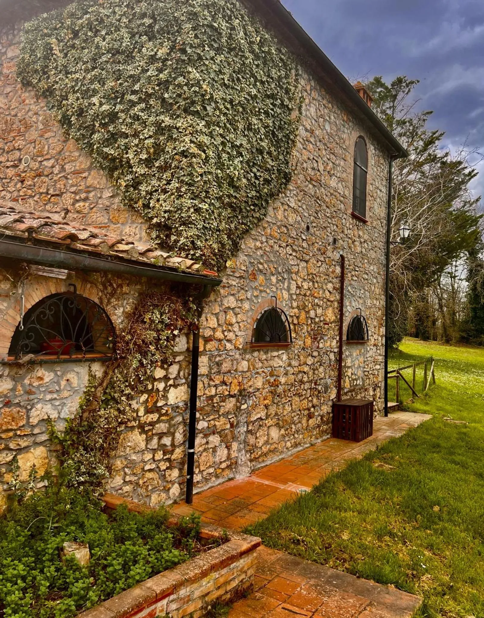 Property building in Hotel Il Pietreto