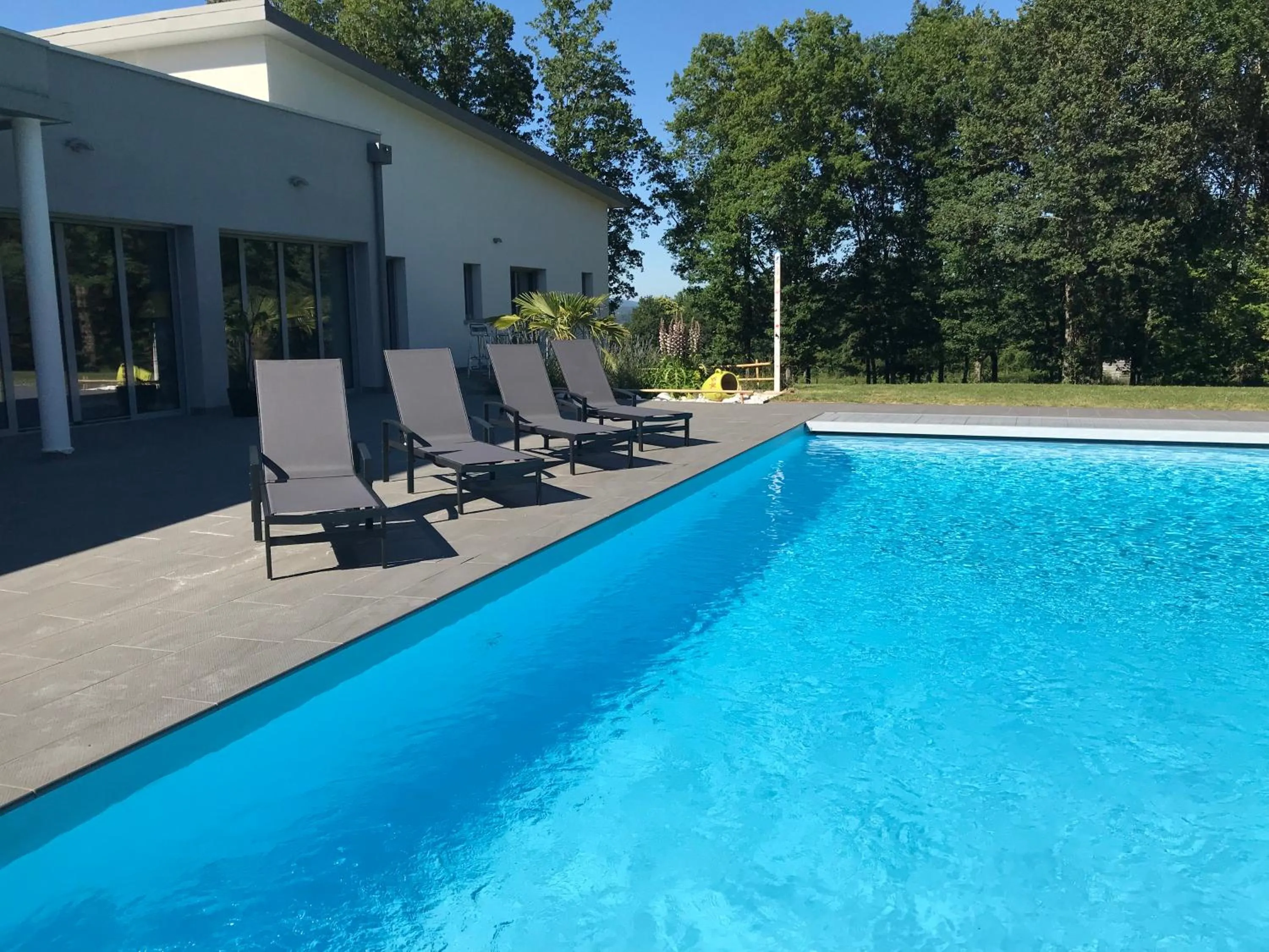Patio in Domaine Georges V