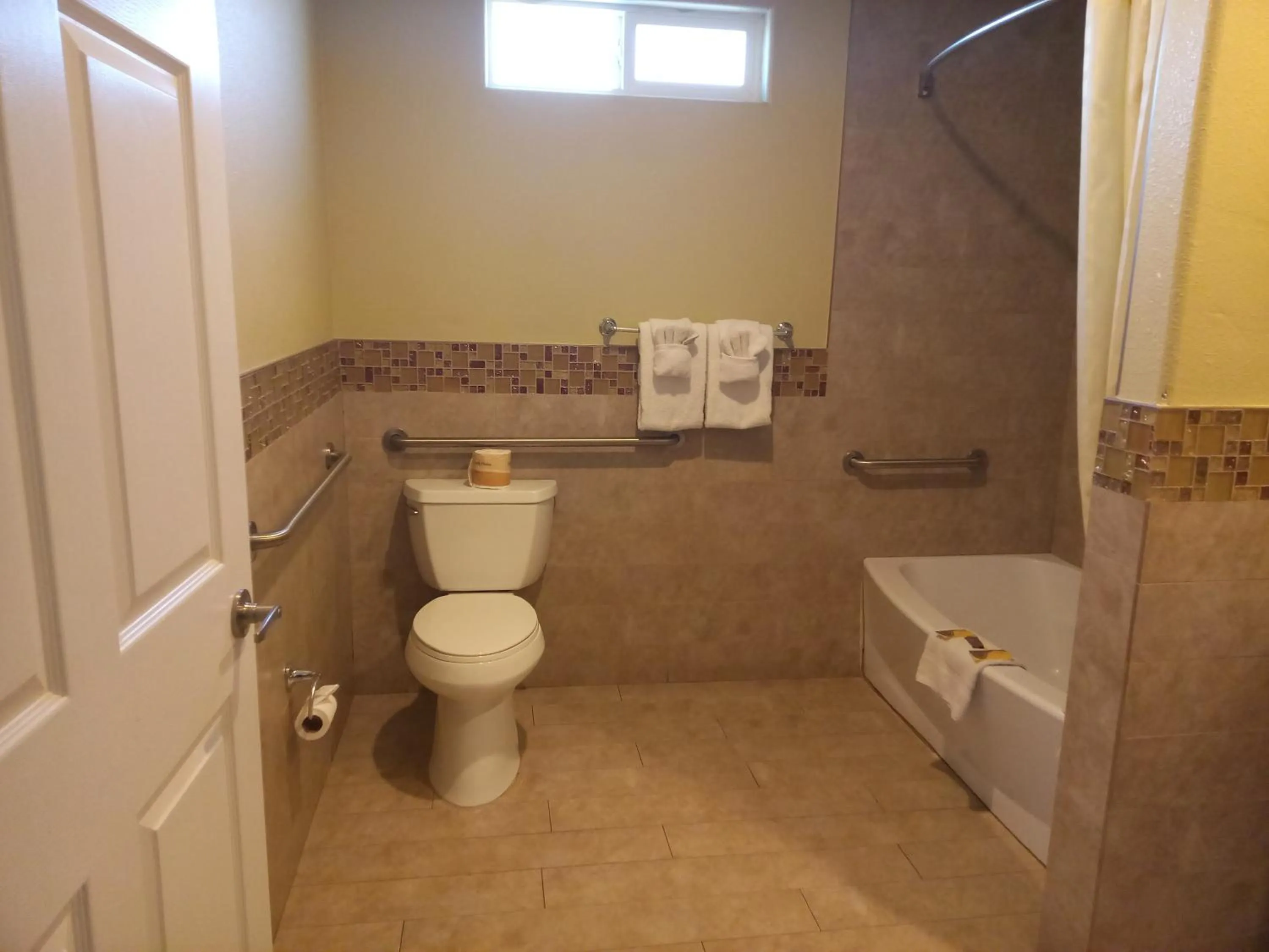 Bathroom in Rodeway Inn near Coachella