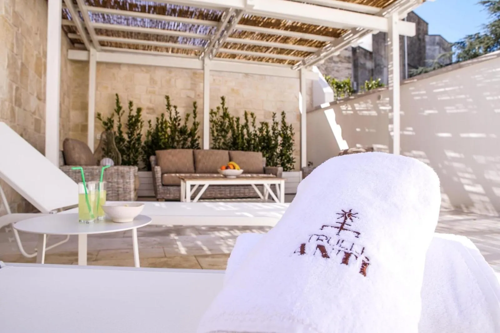 Garden in Trullo Essenza-Trulli Antì Charme & Relax