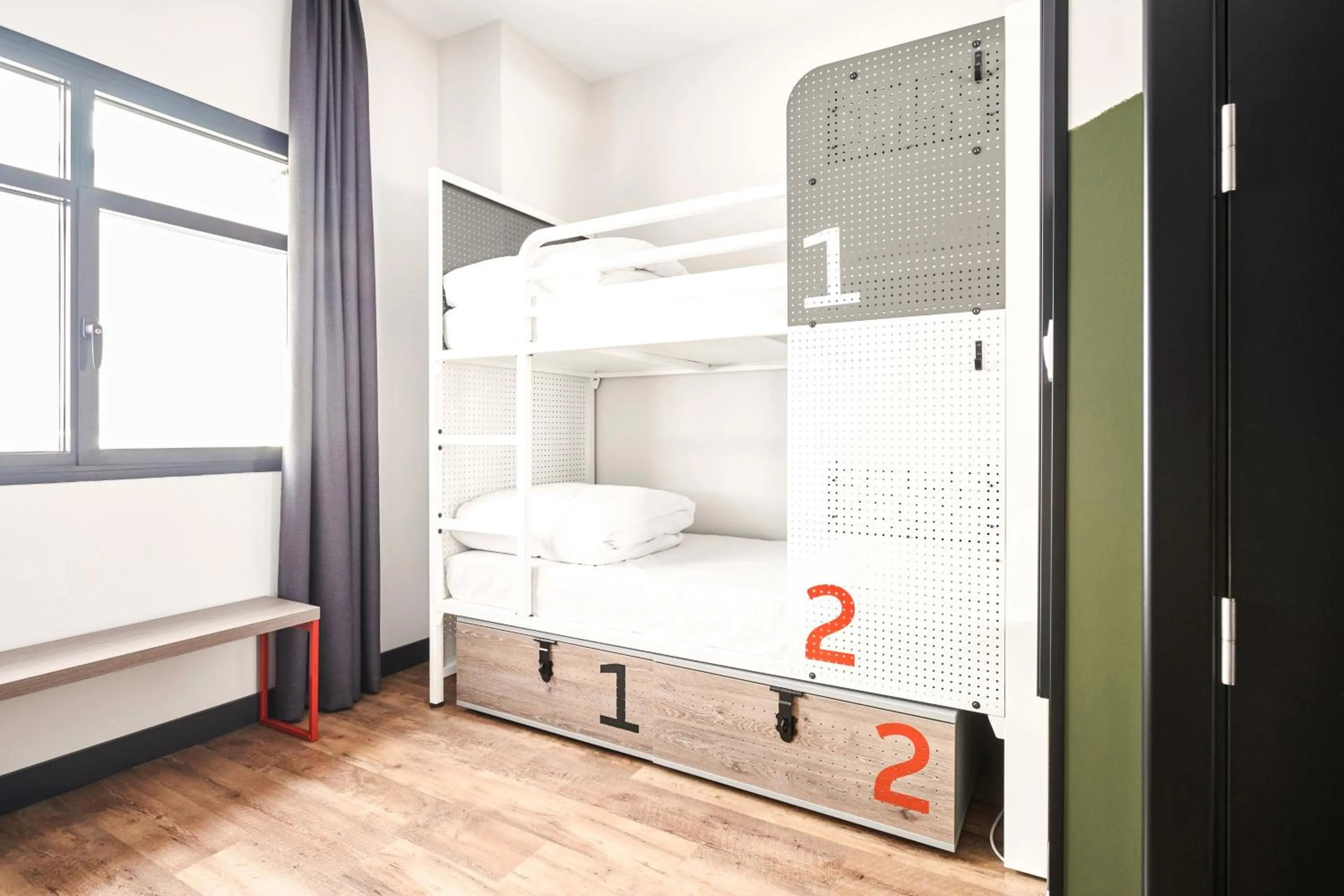 Bedroom, Bed in Generator Madrid
