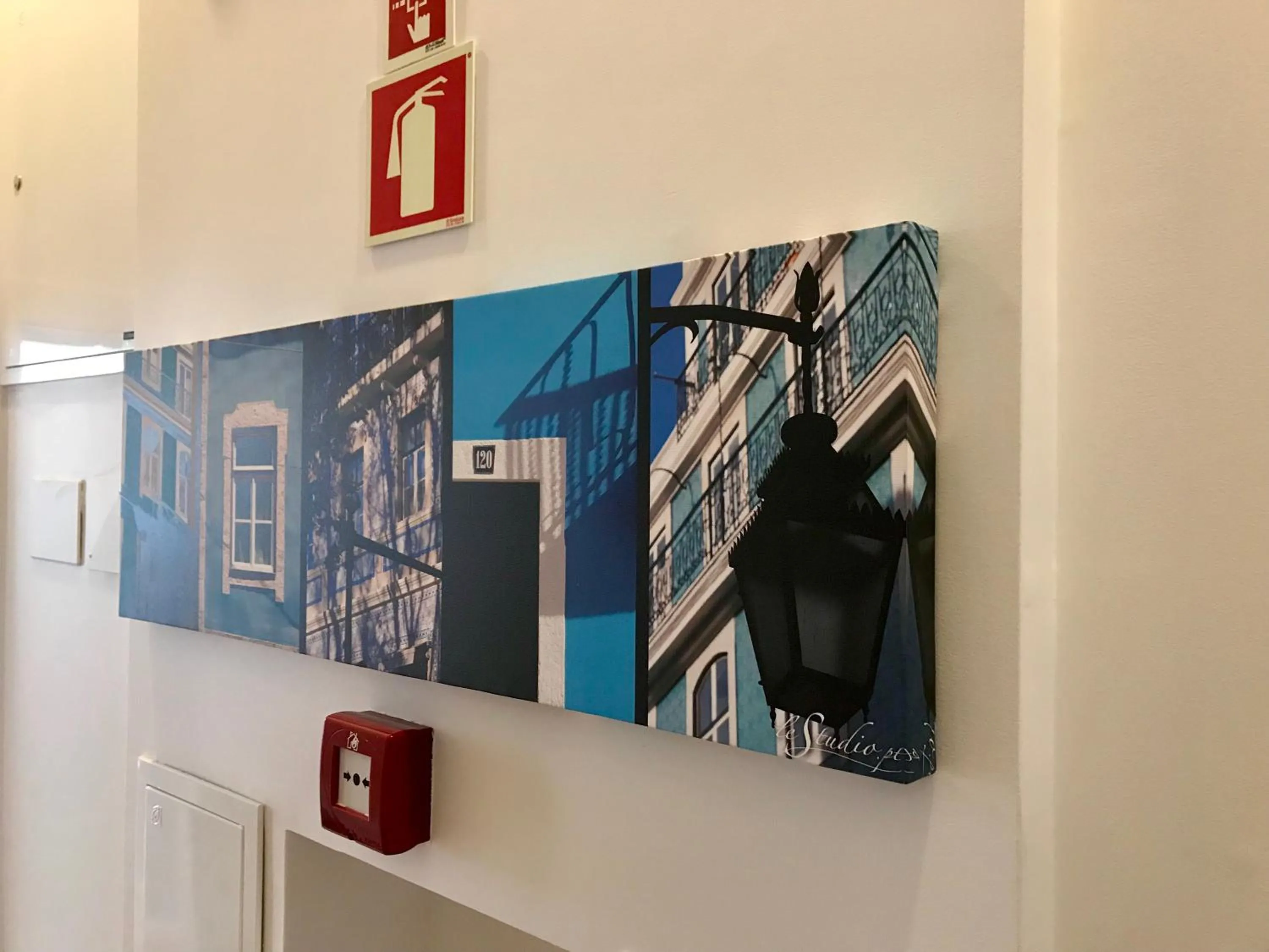 Decorative detail in Virtudes City Lofts