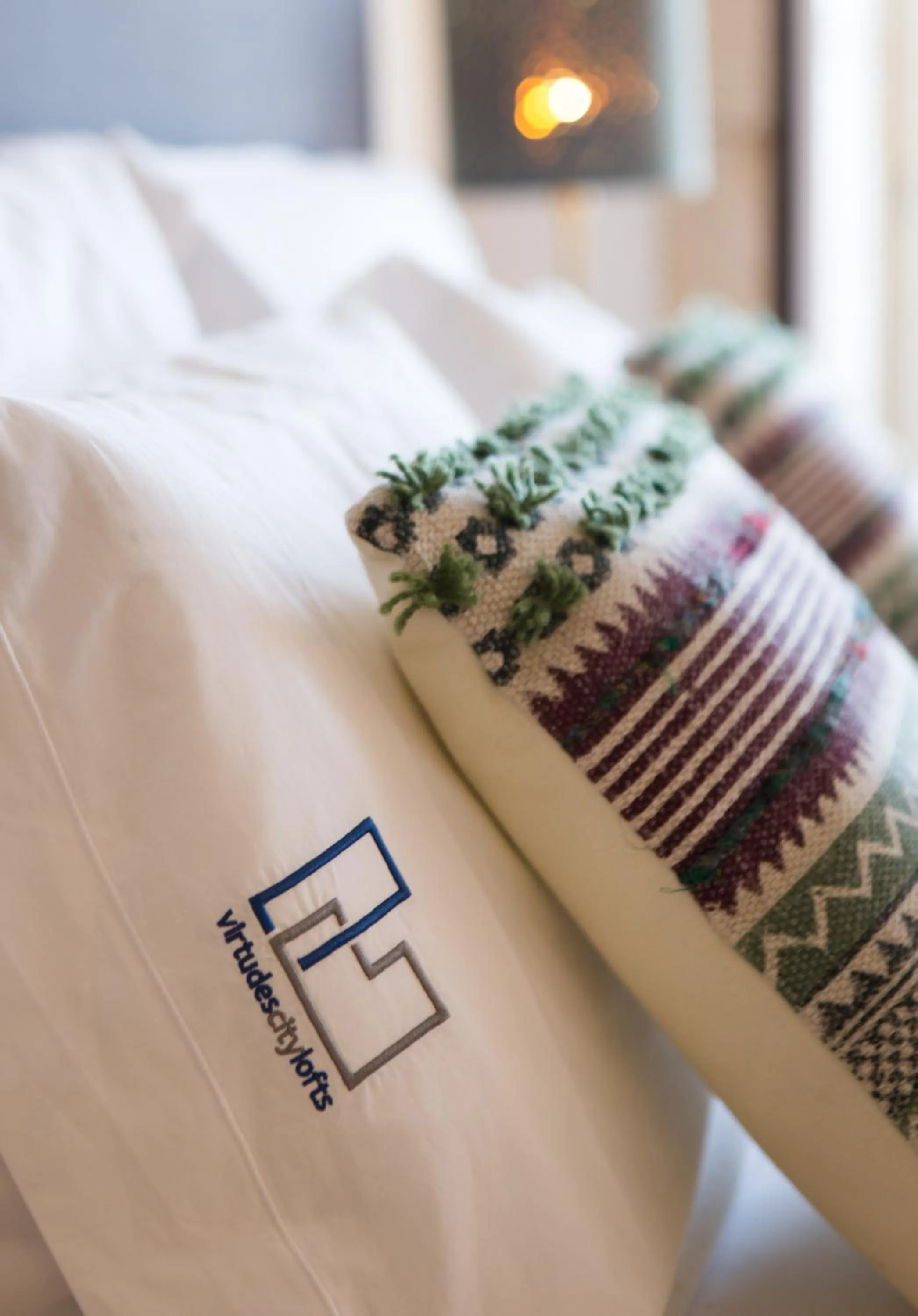 Decorative detail, Bed in Virtudes City Lofts