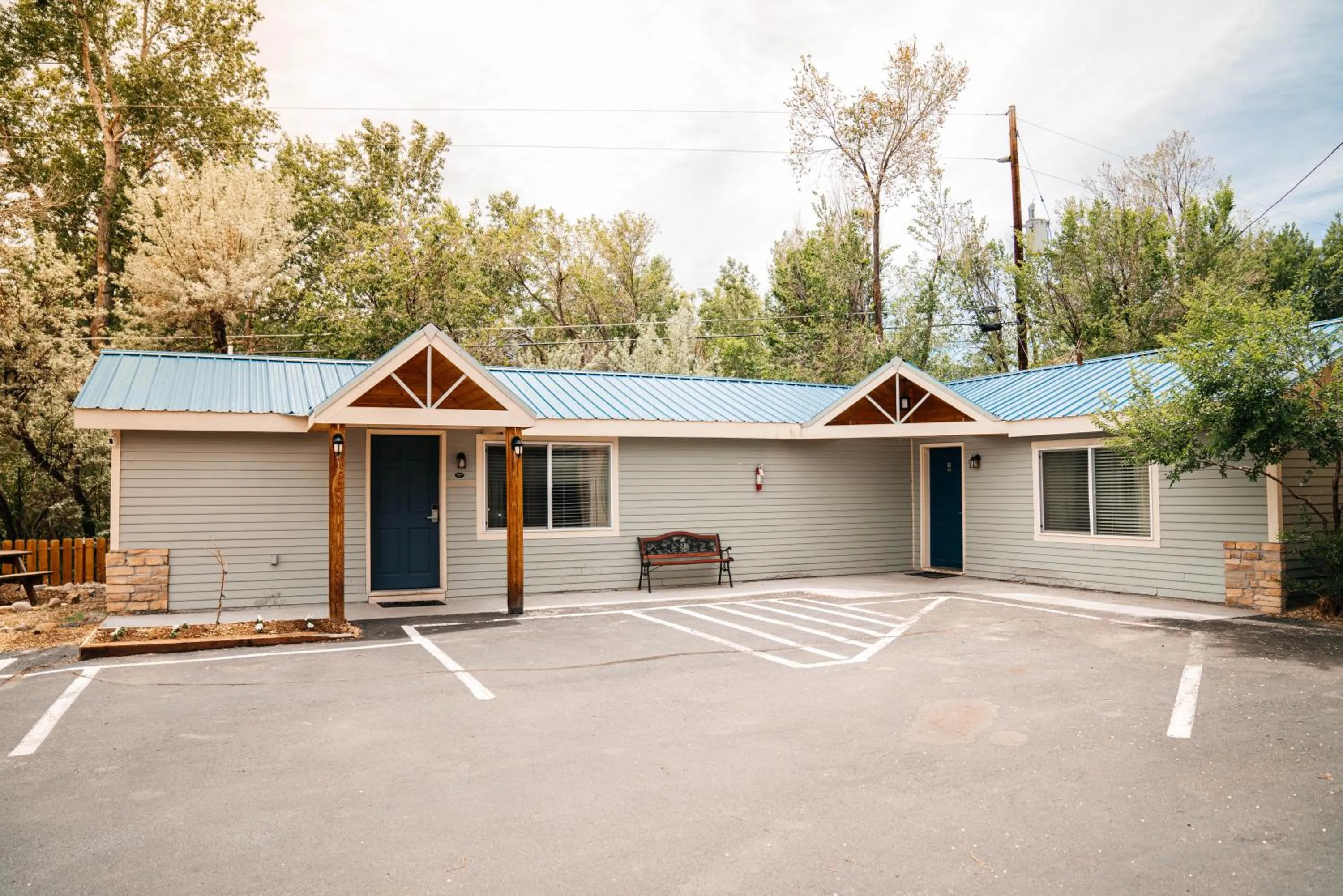 Facade/entrance in Salida Inn & Monarch Suites
