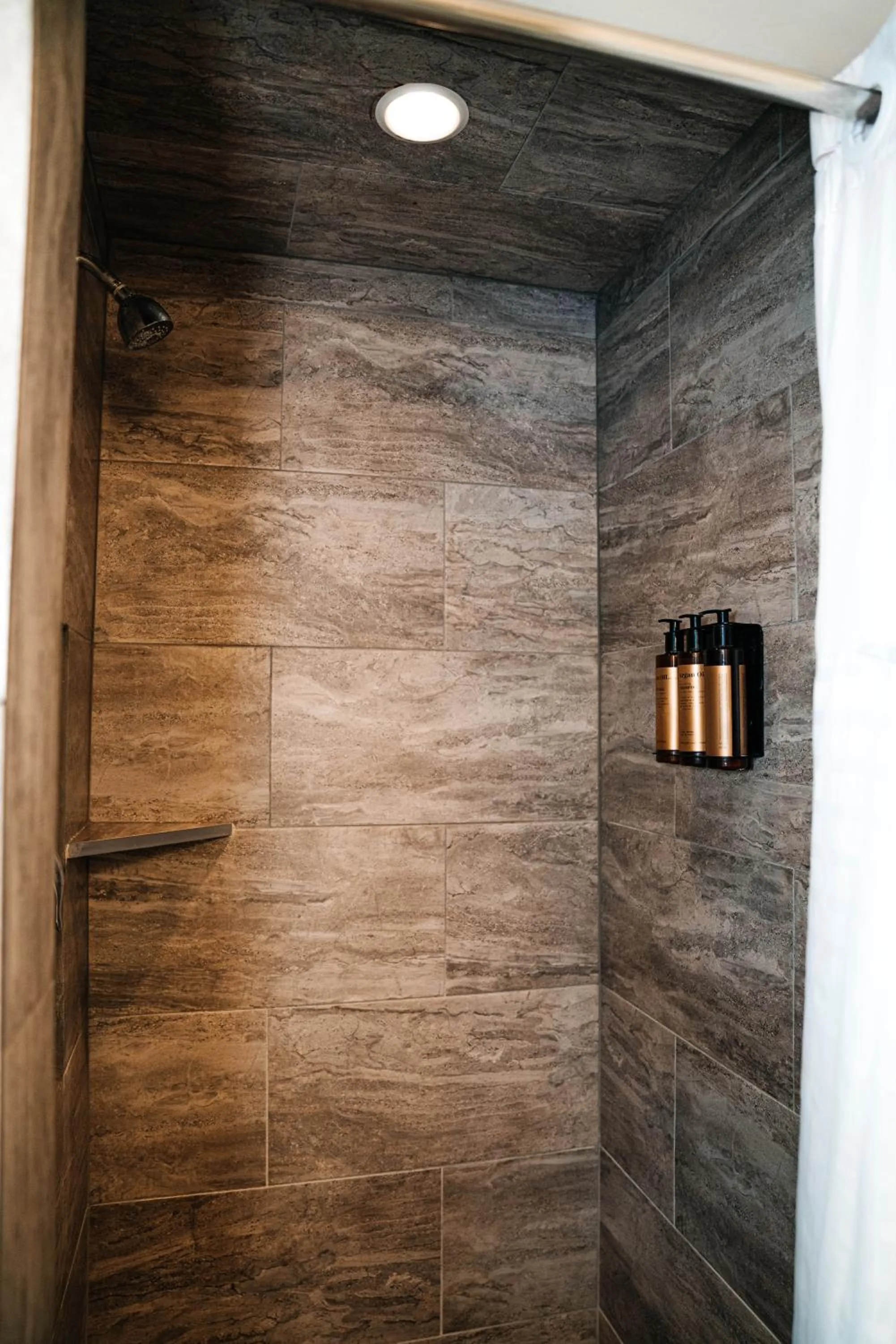 Bathroom in Salida Inn & Monarch Suites