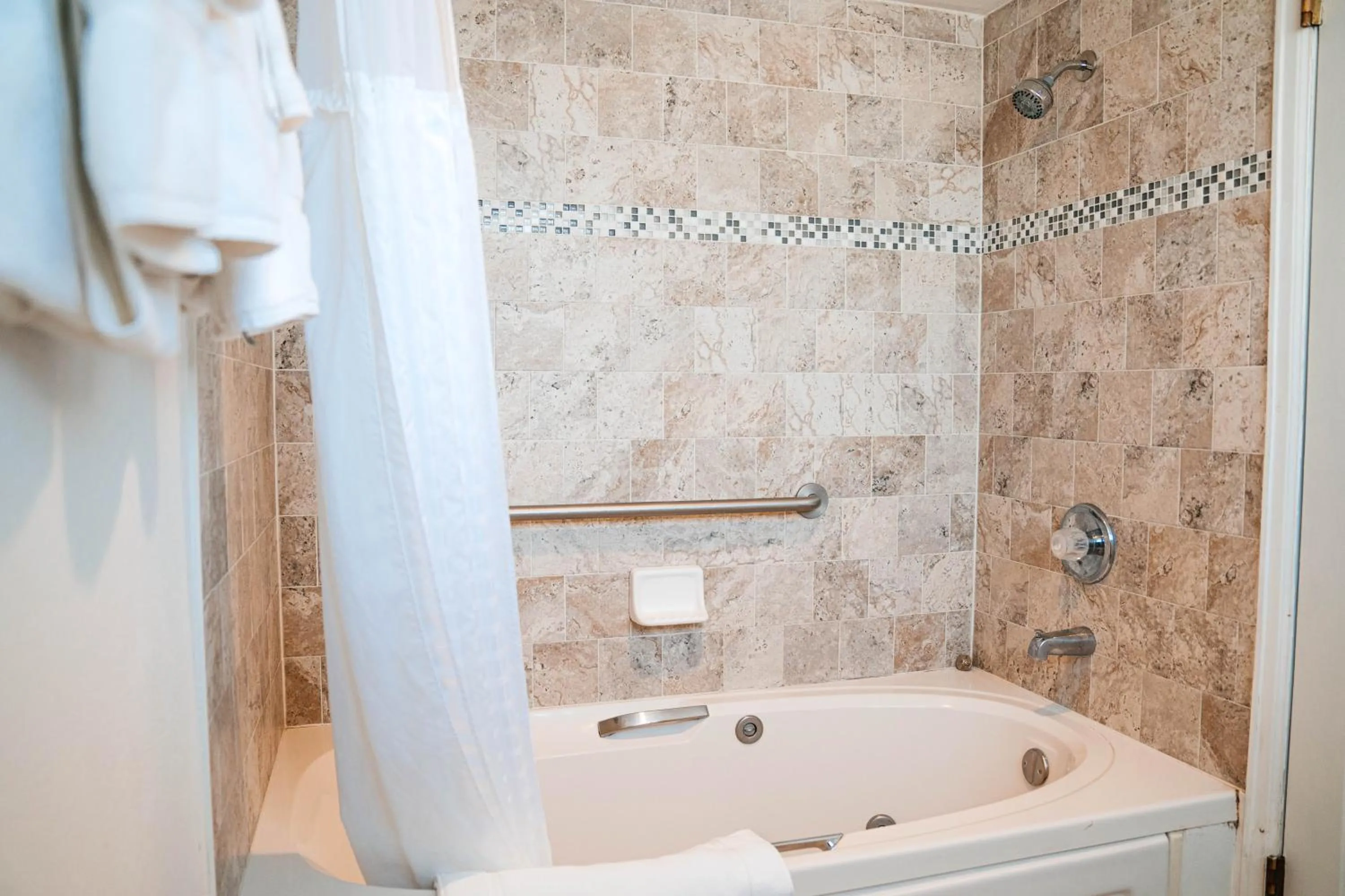 Bathroom in Salida Inn & Monarch Suites