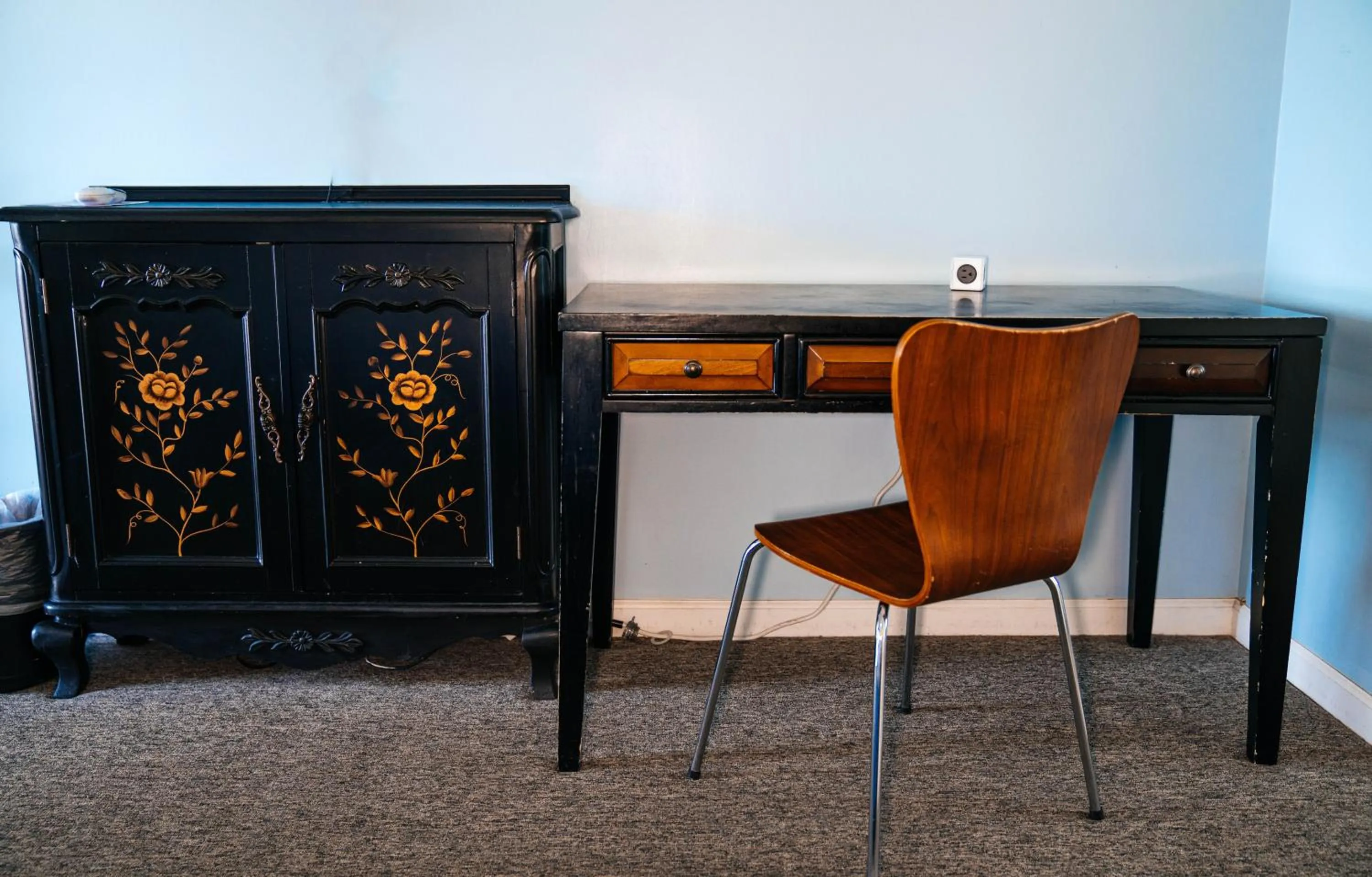 Seating area in Salida Inn & Monarch Suites