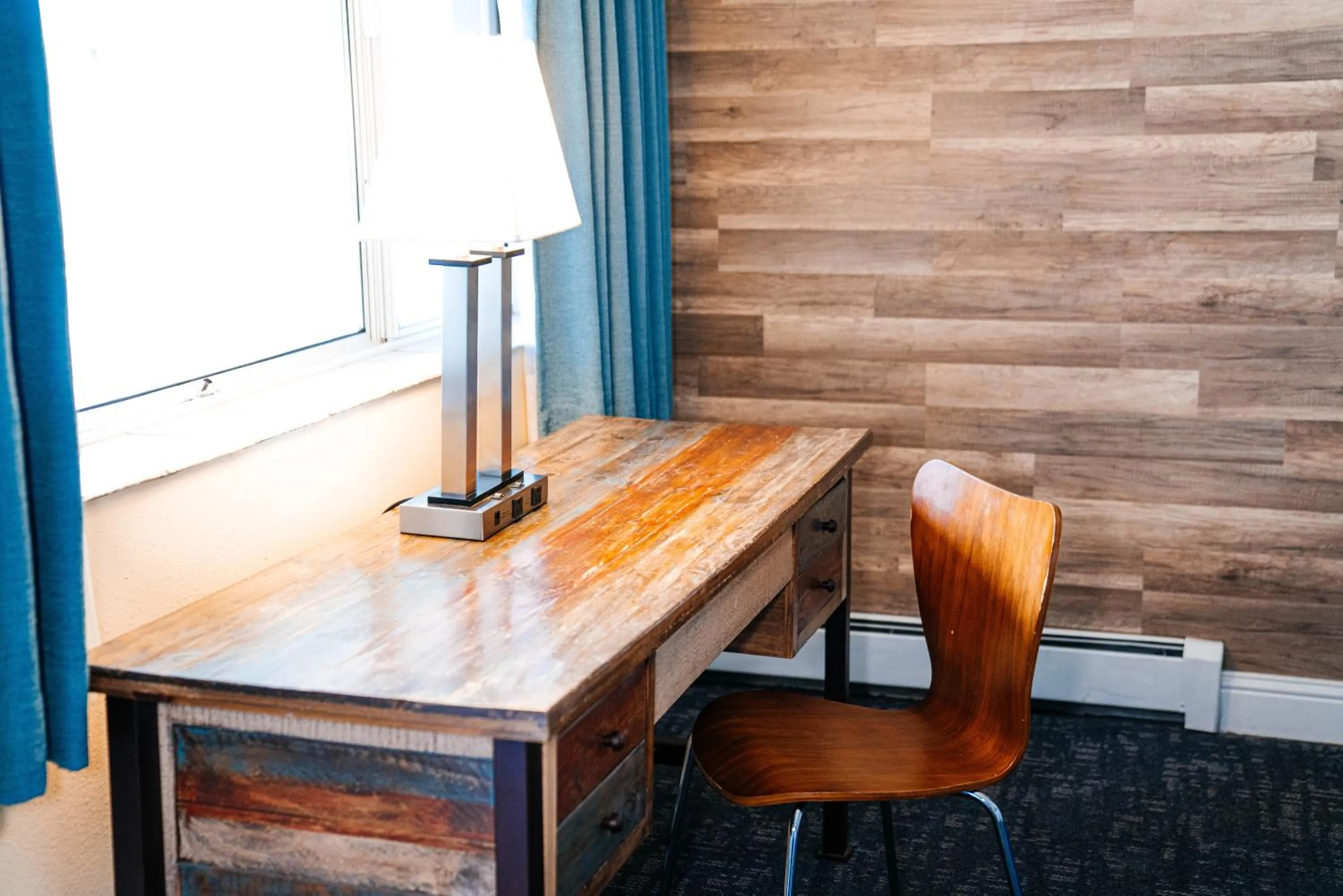 Seating area in Salida Inn & Monarch Suites