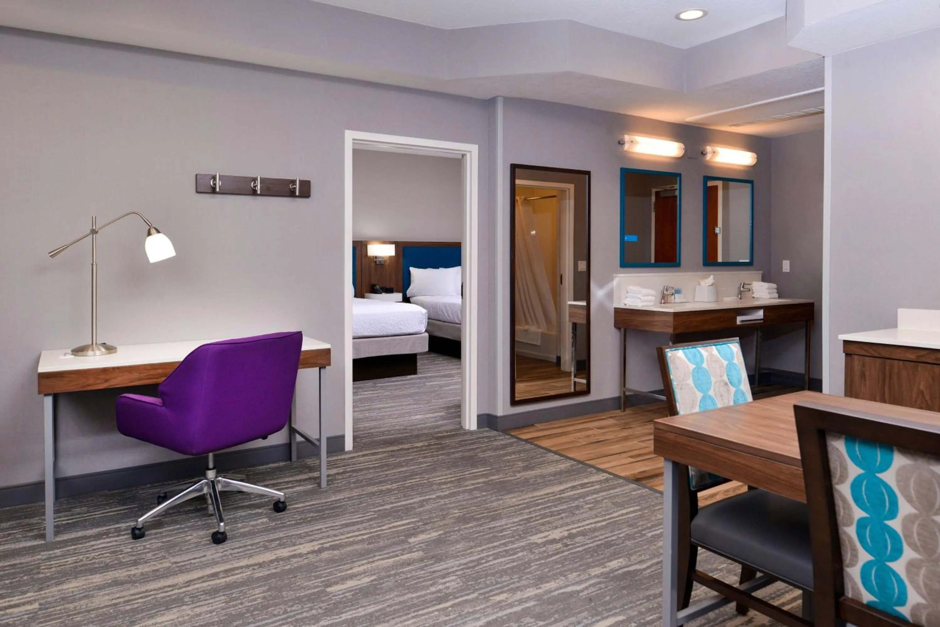 Bedroom, Bed in Hampton Inn & Suites Boise/Spectrum