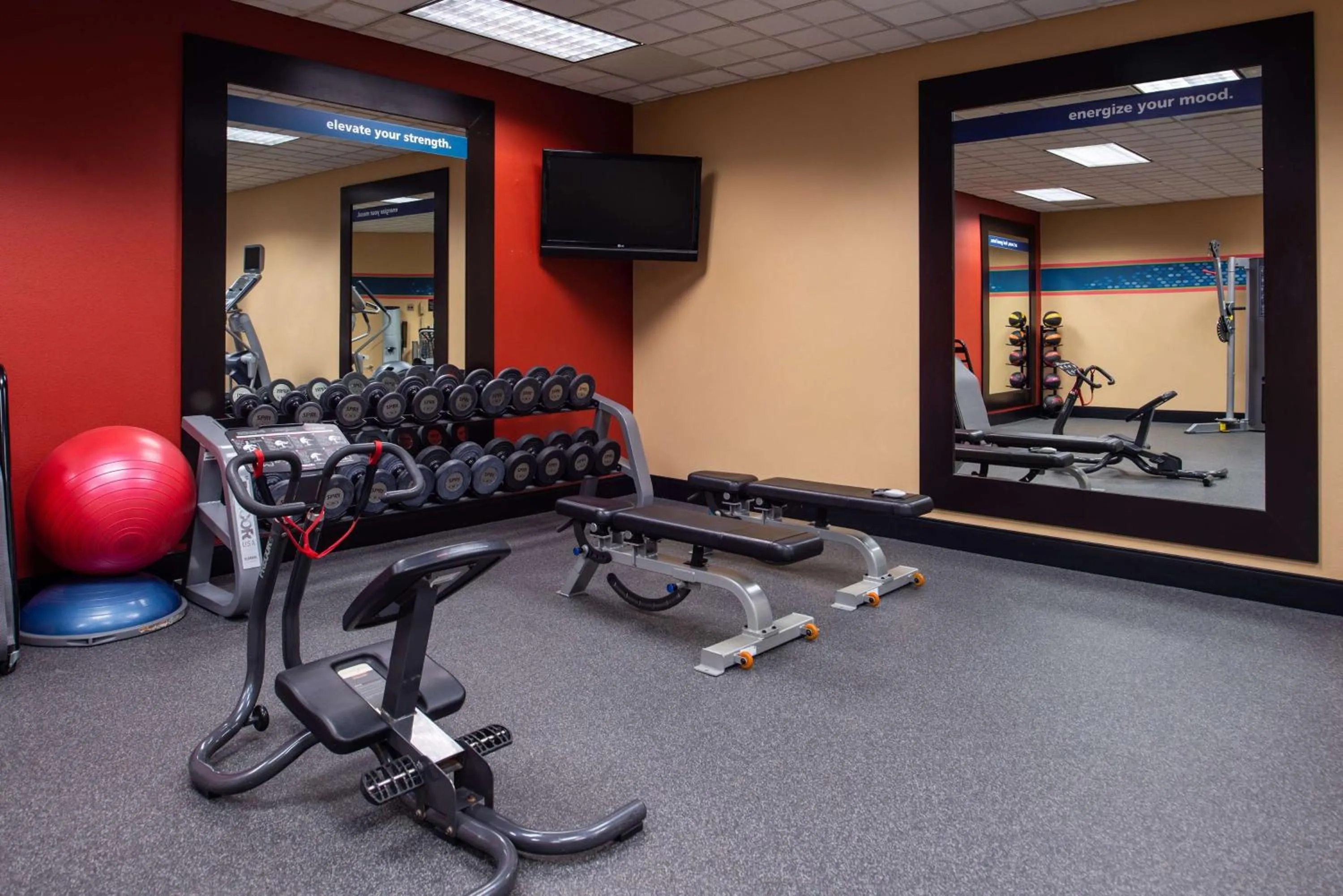 Fitness centre/facilities in Hampton Inn & Suites Boise/Spectrum