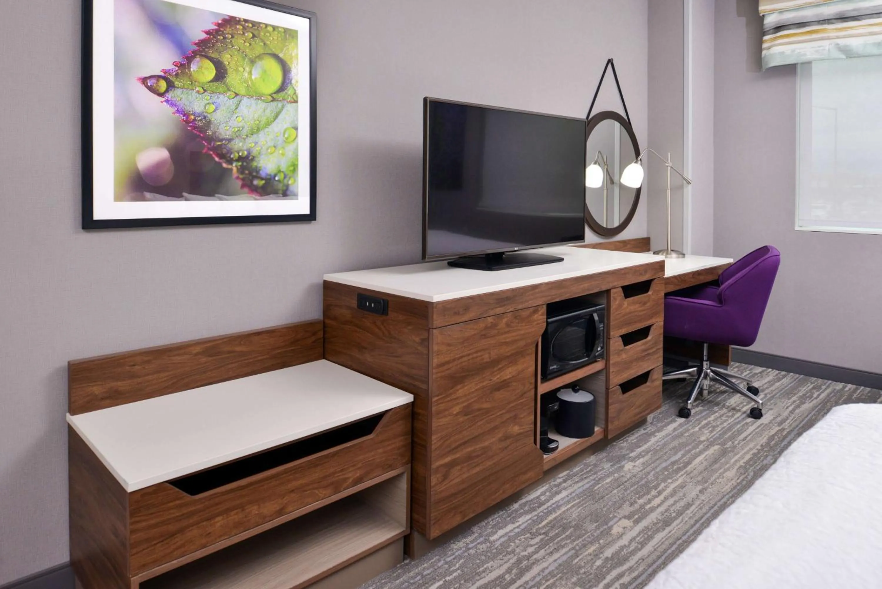 Bedroom, Bed in Hampton Inn & Suites Boise/Spectrum