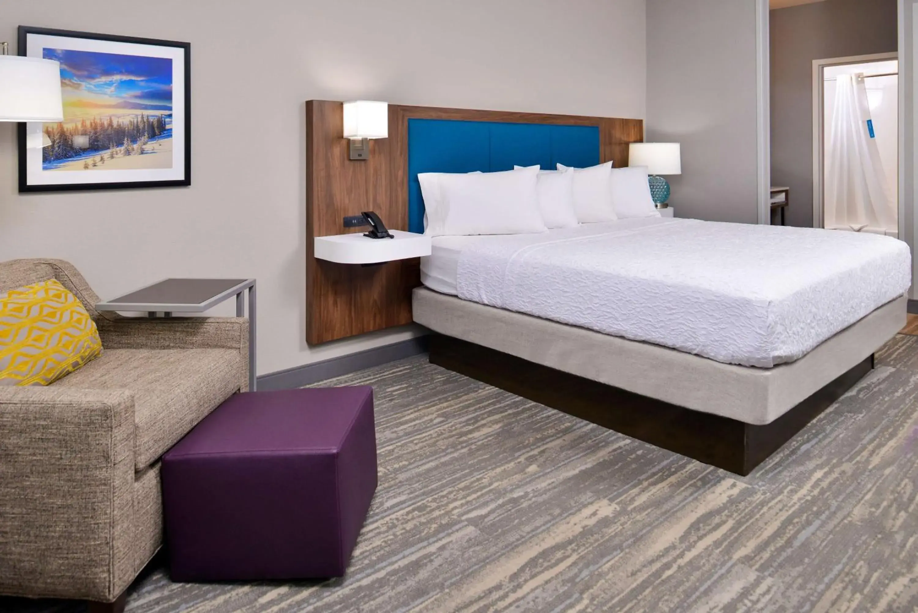 King Room with King Bed - Non-Smoking in Hampton Inn & Suites Boise/Spectrum King Room with King Bed - Non-Smoking in Hampton Inn & Suites Boise/Spectrum
