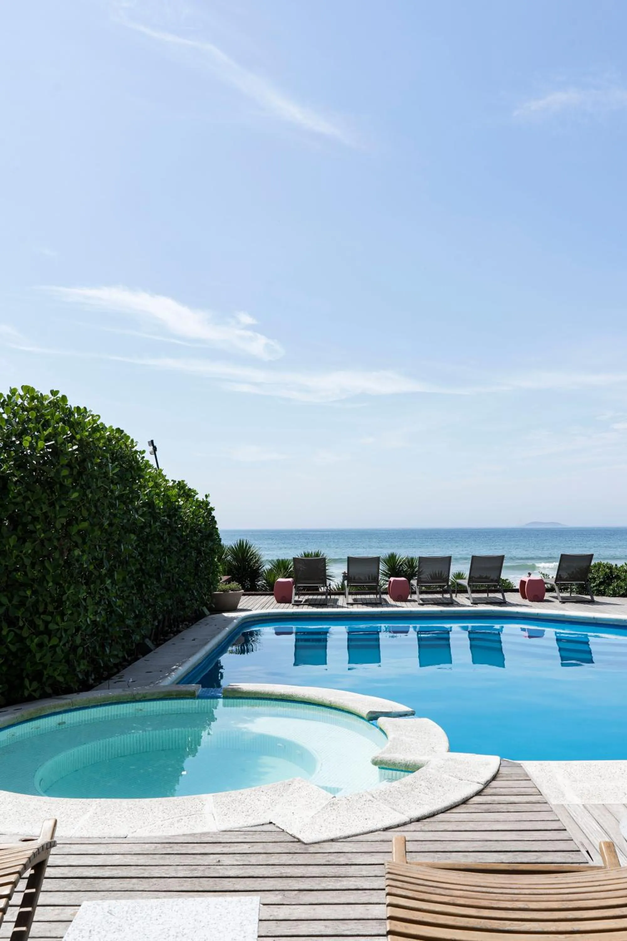 Swimming pool in Maravista Hotel & Spa Ltda