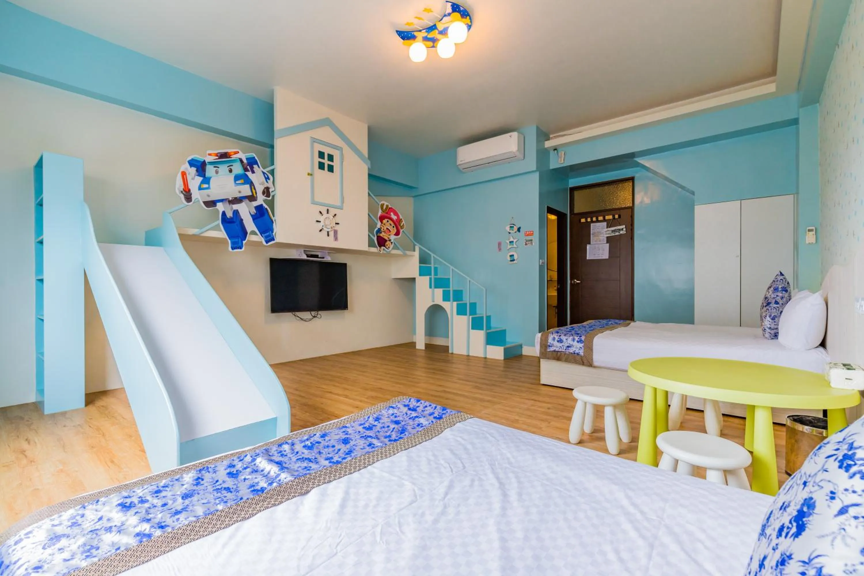 Bedroom in The Hide Bed and breakfast