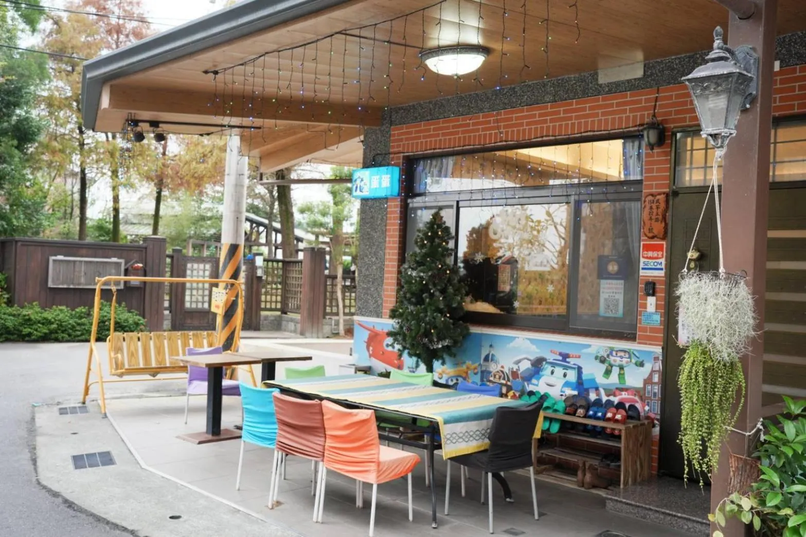 Property building in The Hide Bed and breakfast