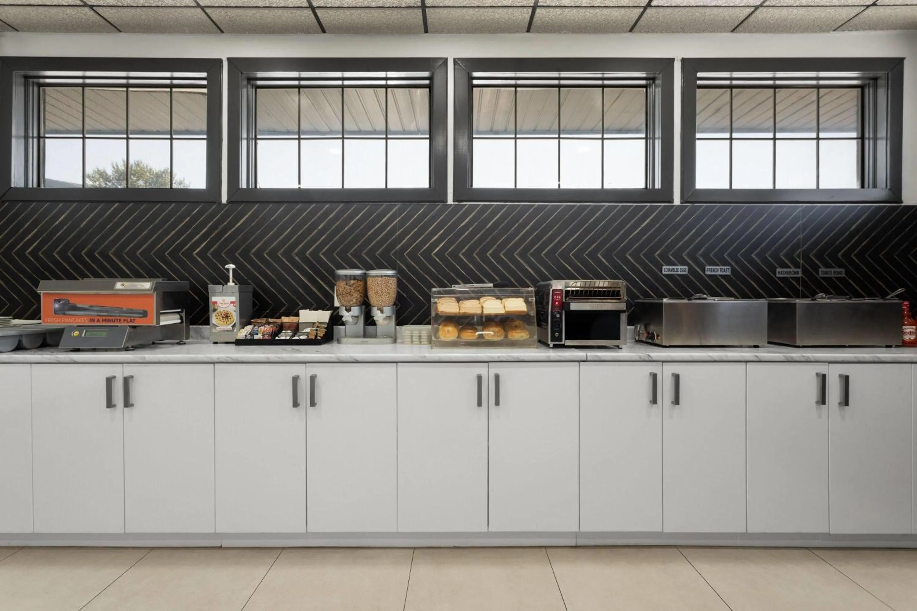 Breakfast in Travelodge by Wyndham Blairmore