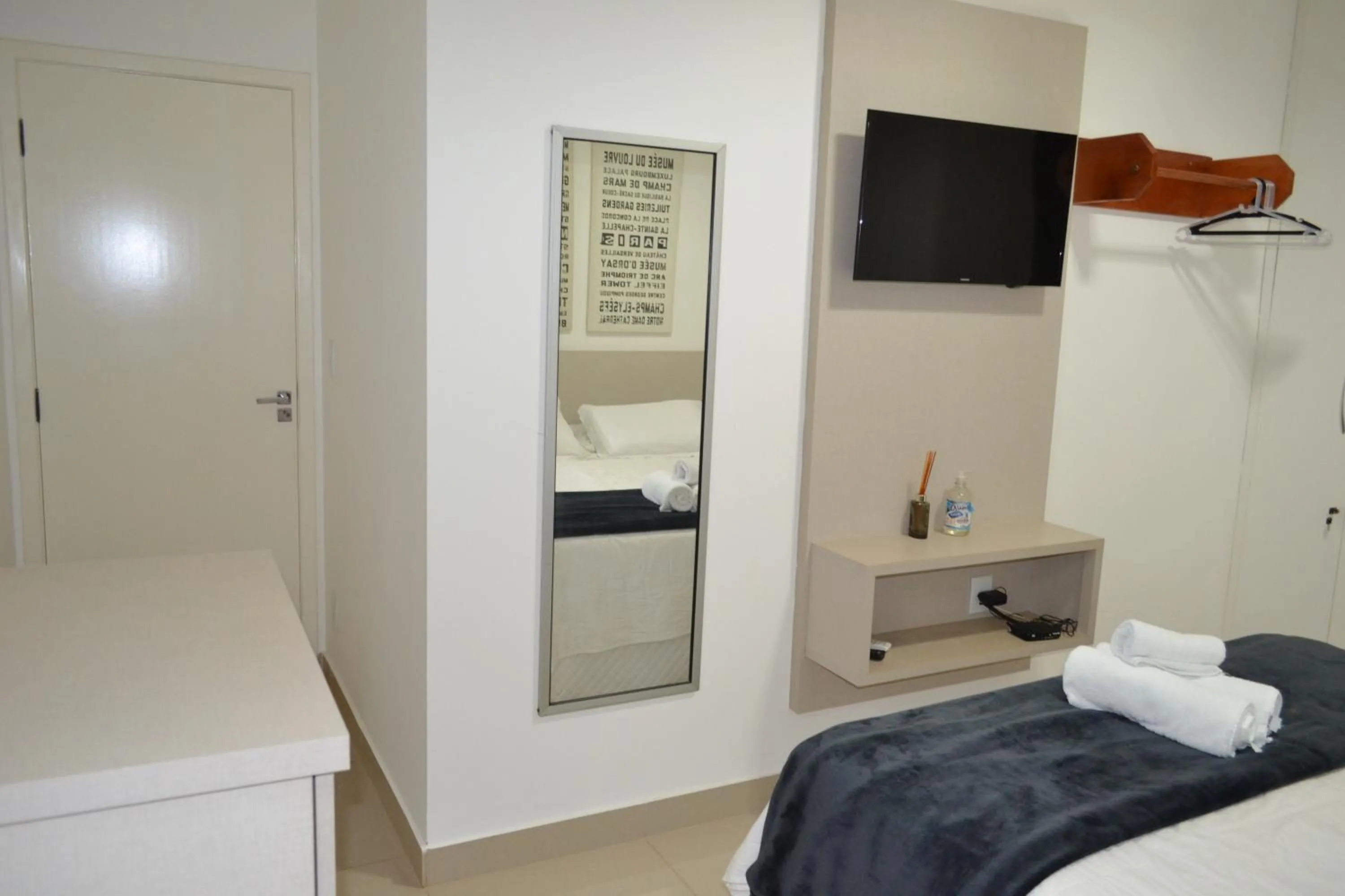 Bedroom, Bed in Pousada Suítes do Lago