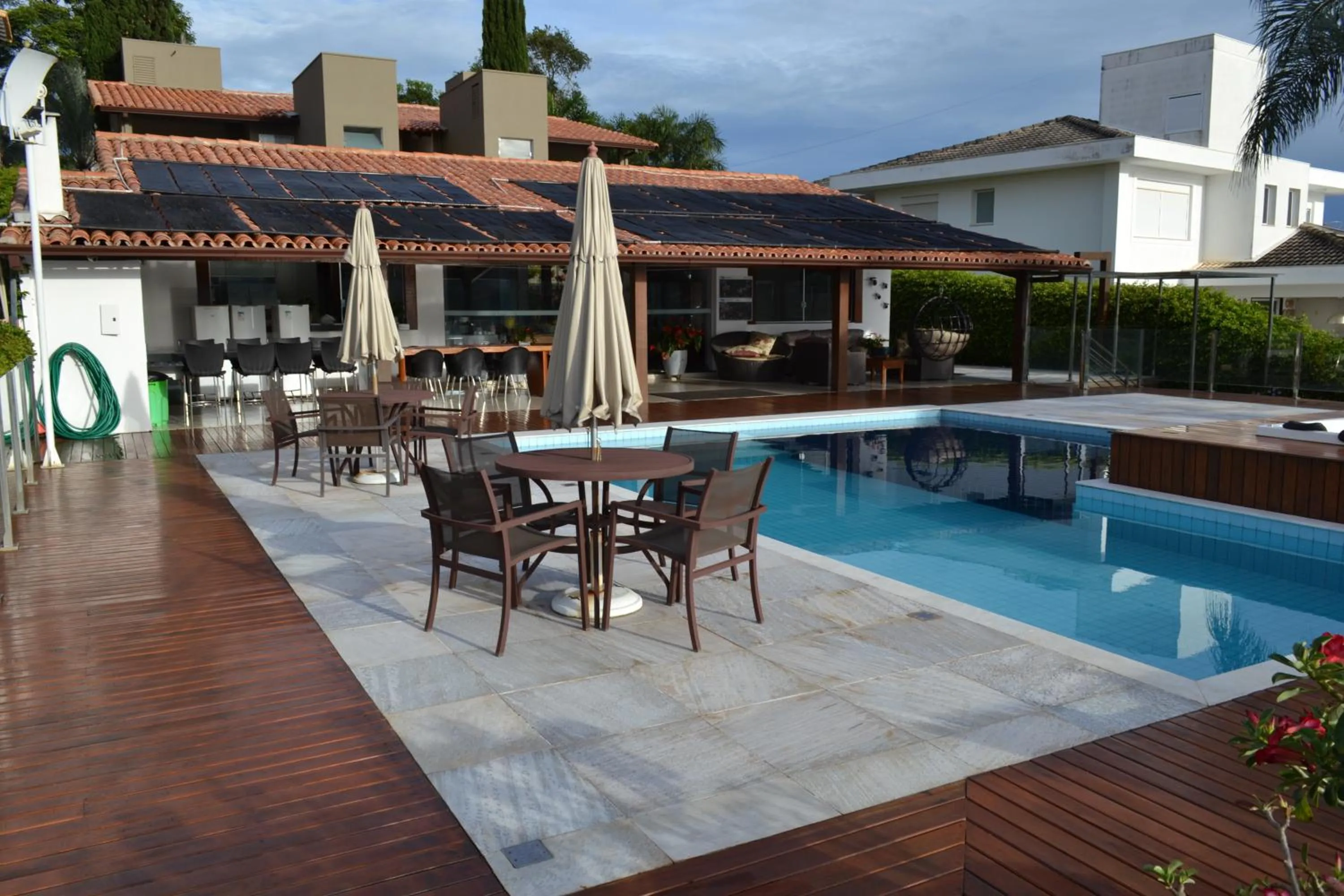 Pool view in Pousada Suítes do Lago