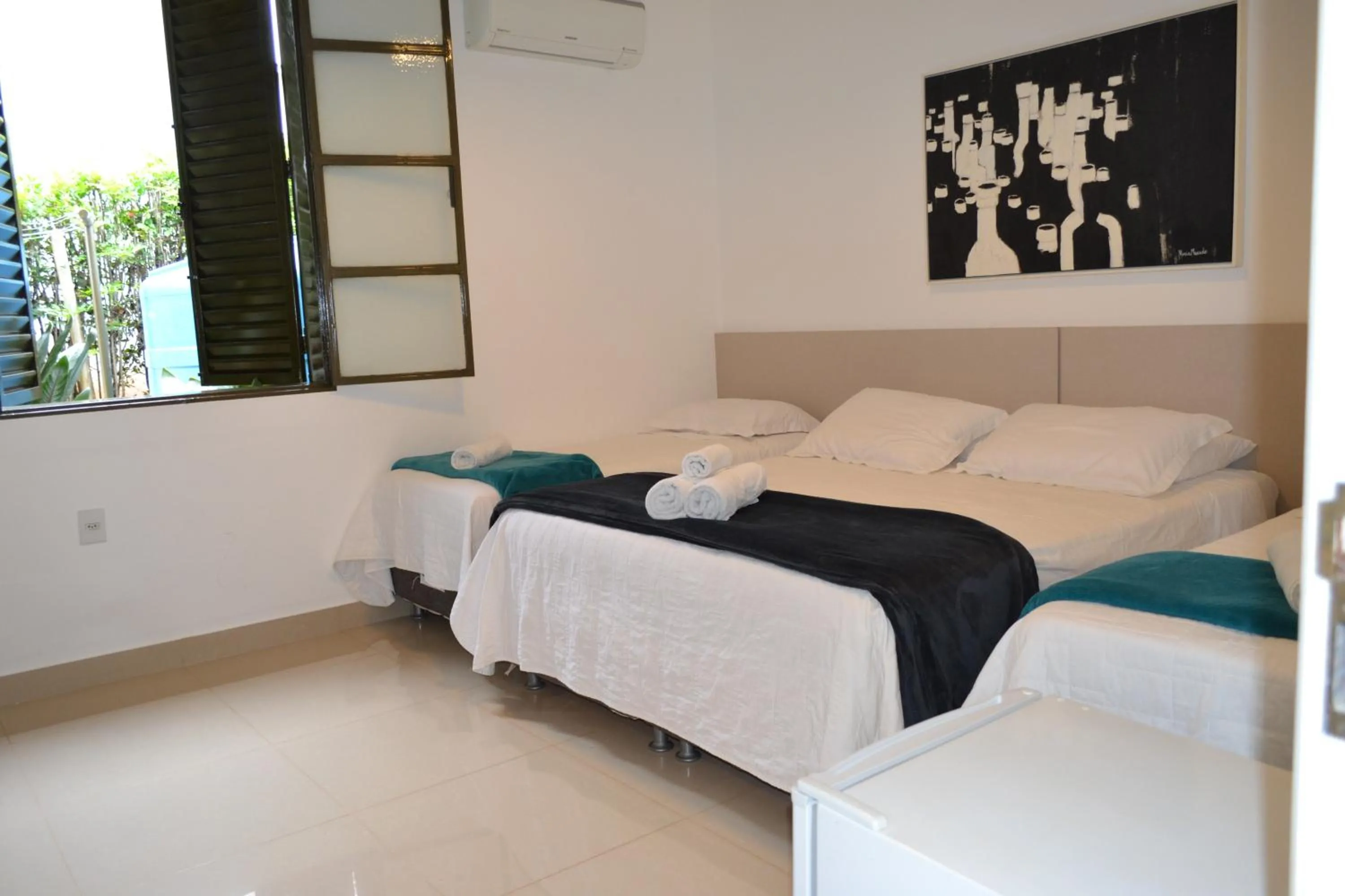 Bedroom, Bed in Pousada Suítes do Lago