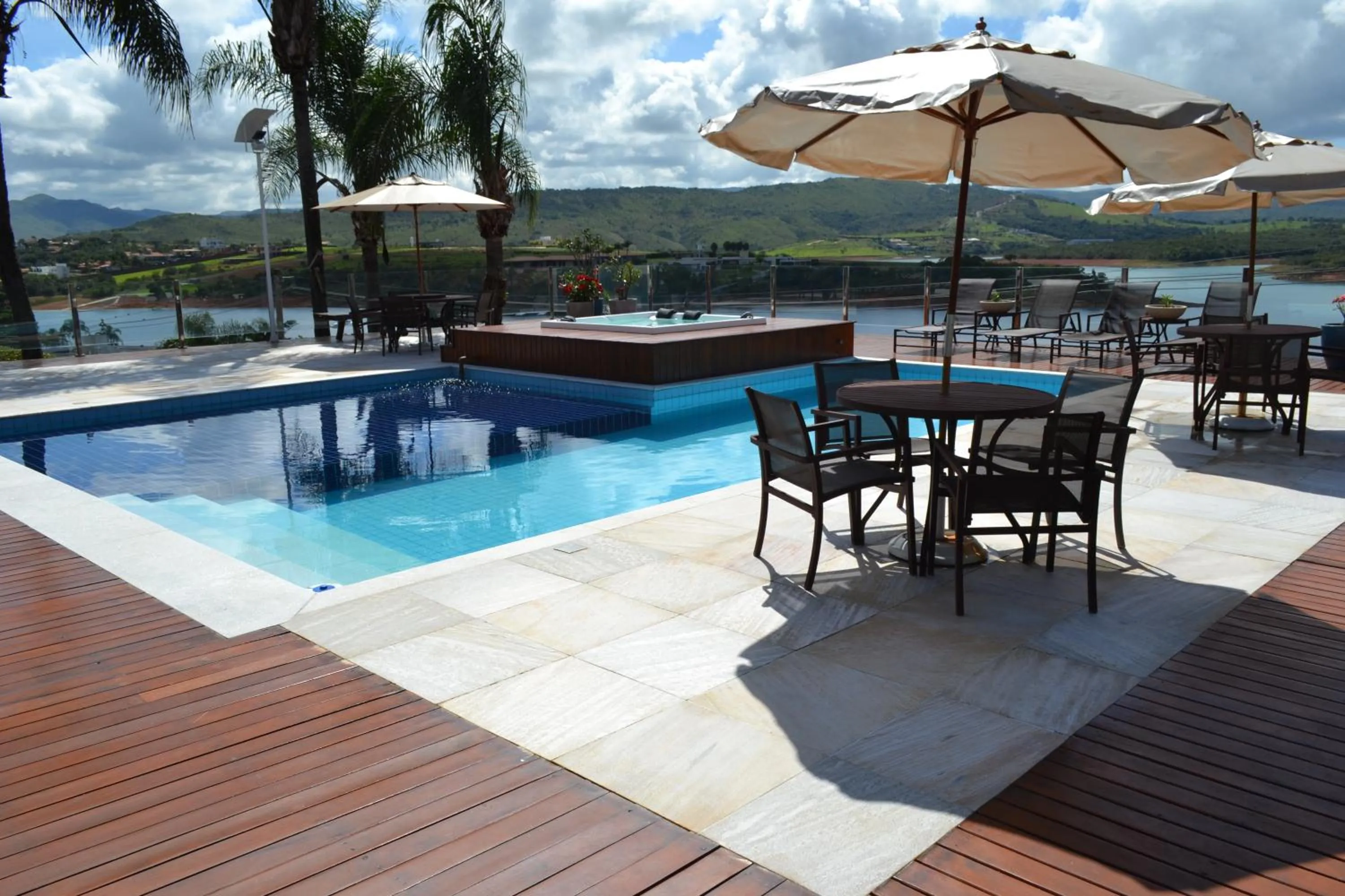 Pool view in Pousada Suítes do Lago