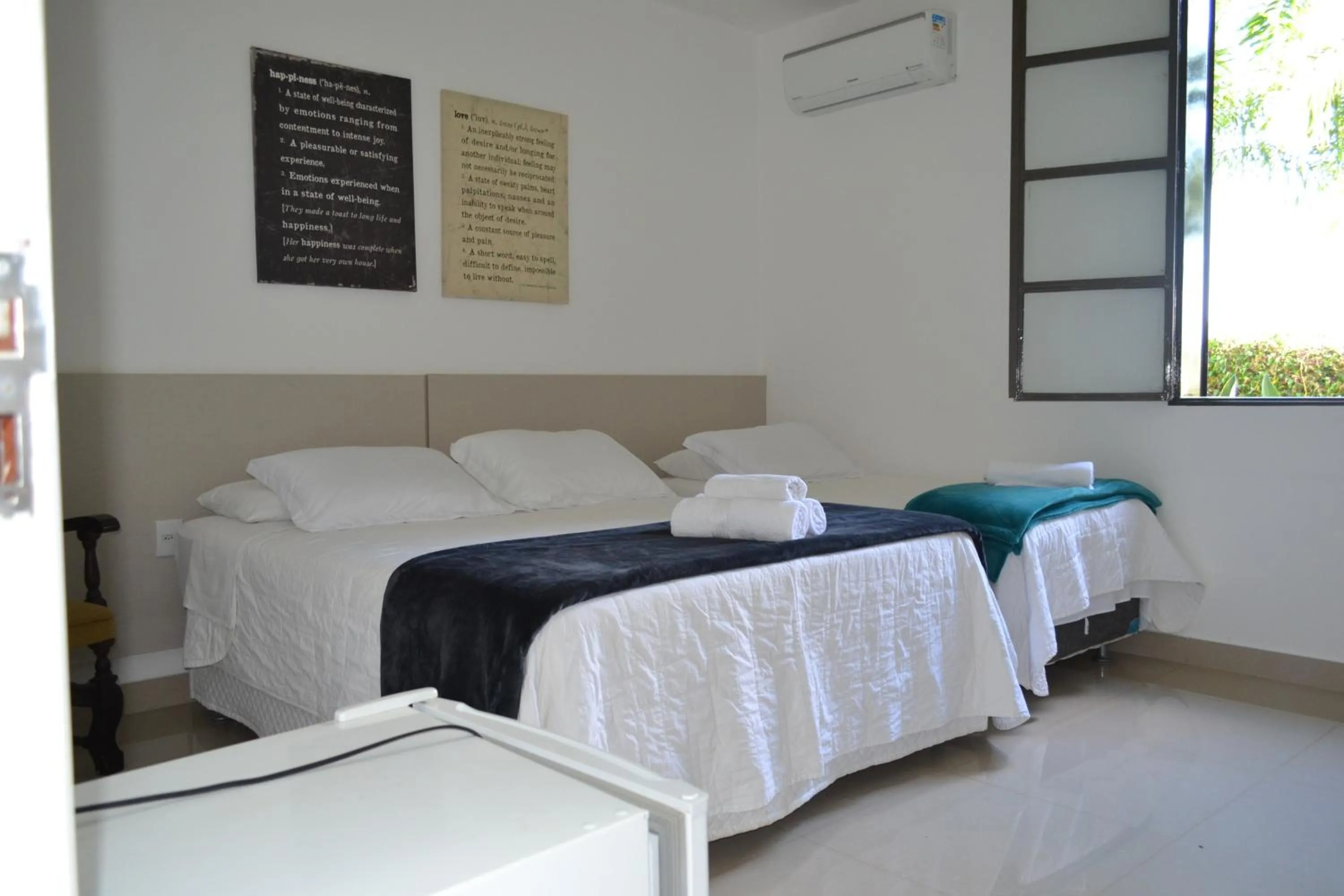 Bedroom, Bed in Pousada Suítes do Lago