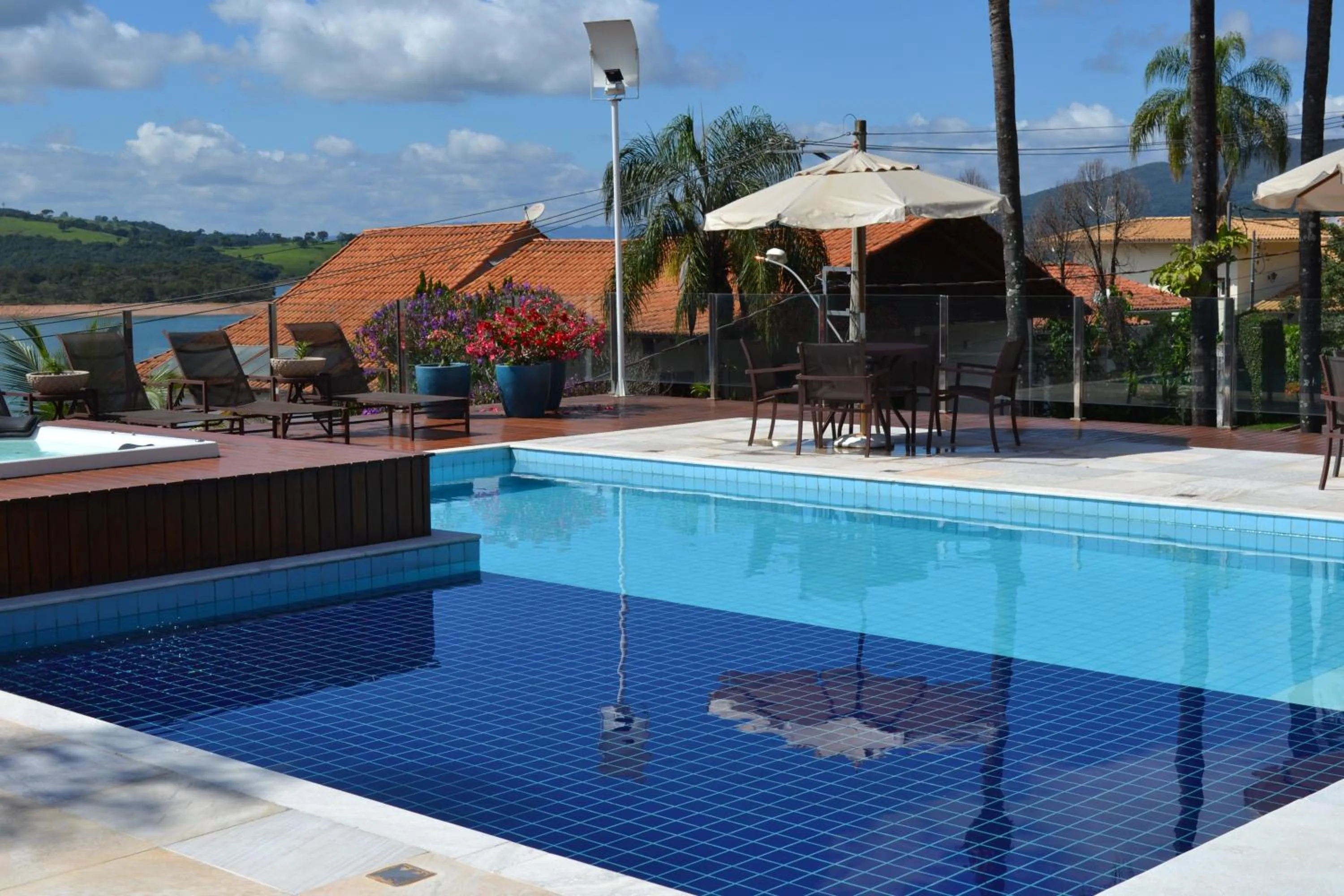 Pool view in Pousada Suítes do Lago