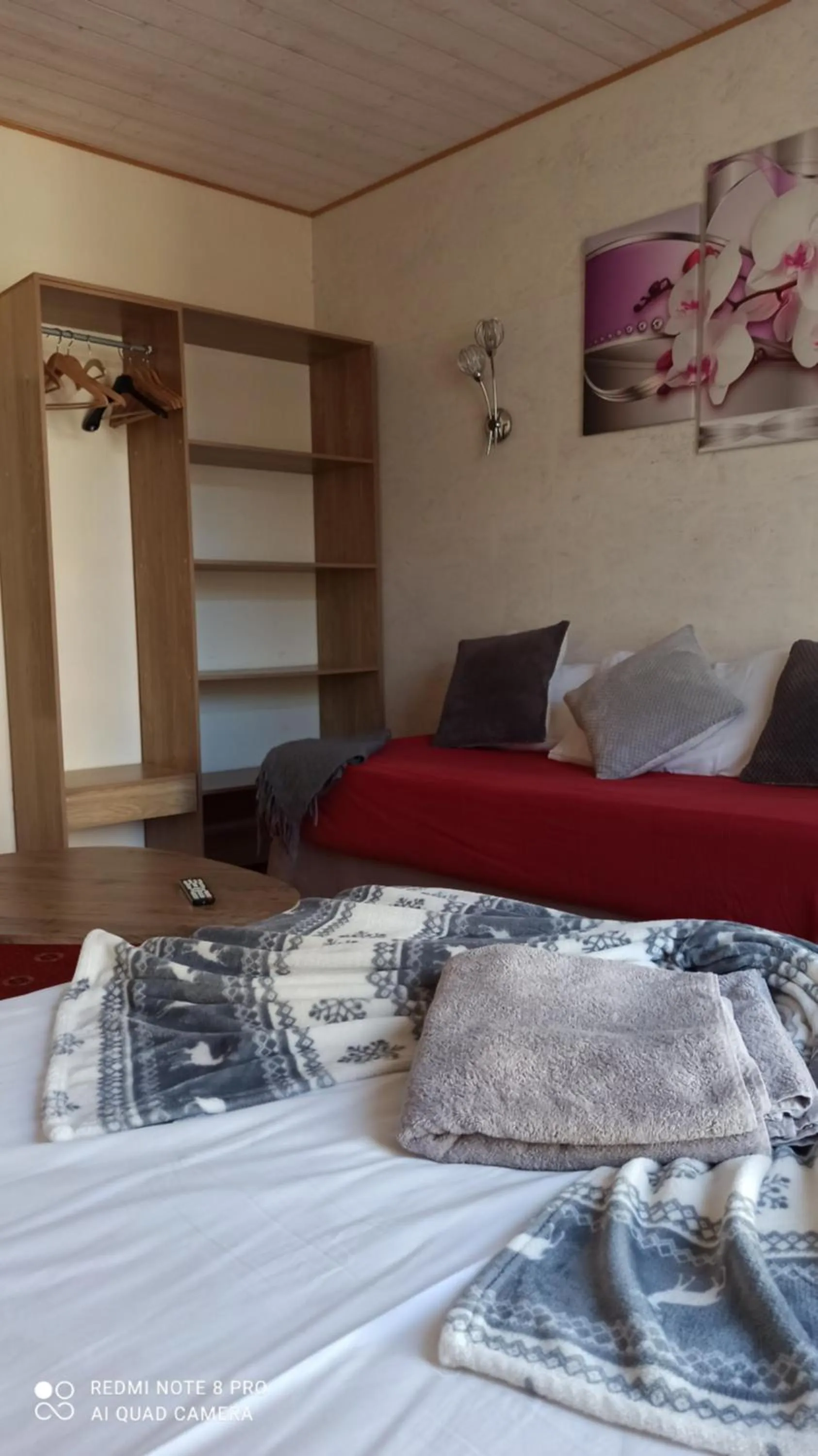 Bed in La Tour Pom'Pin