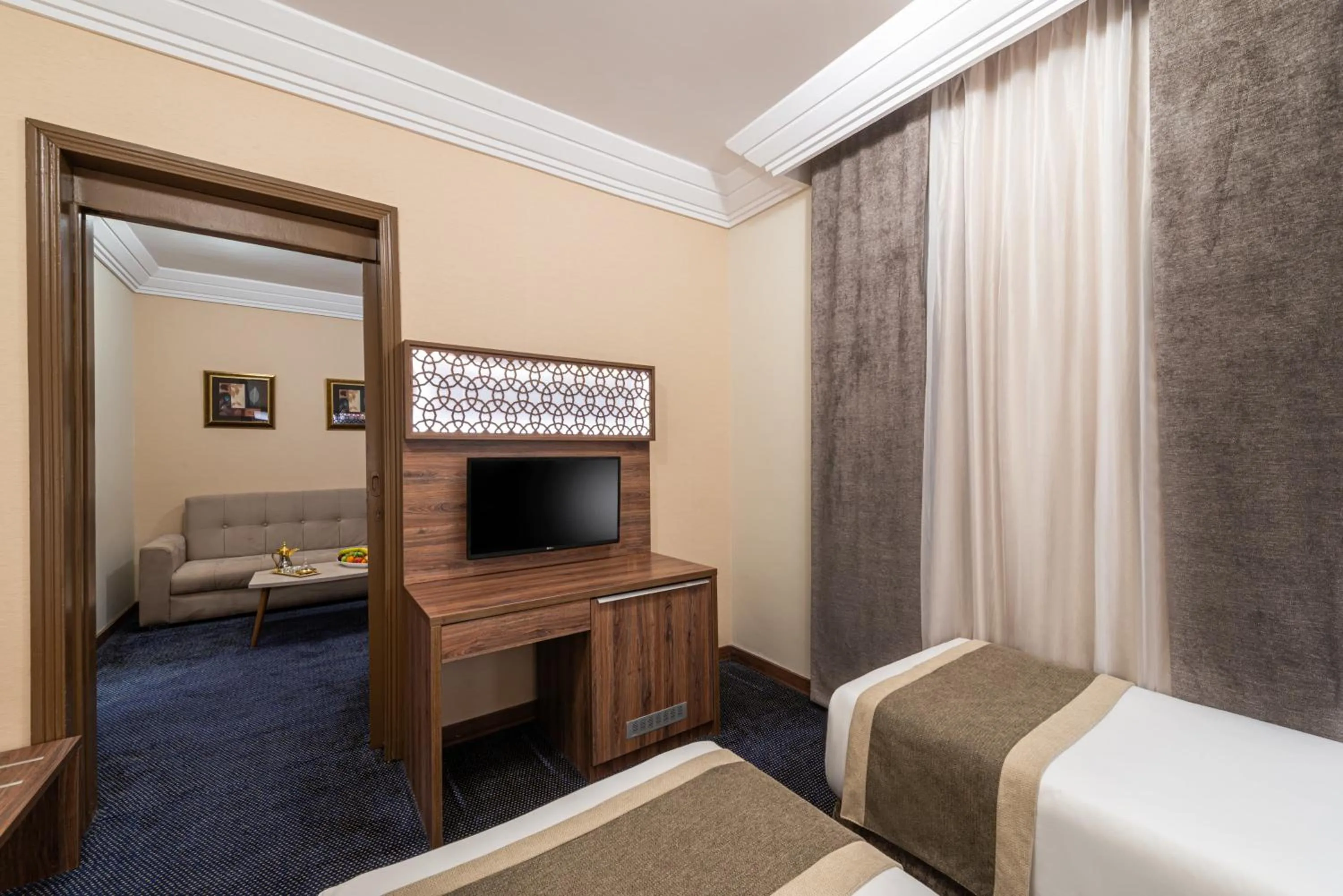 Bed in Golden Tulip Al-Zahabi