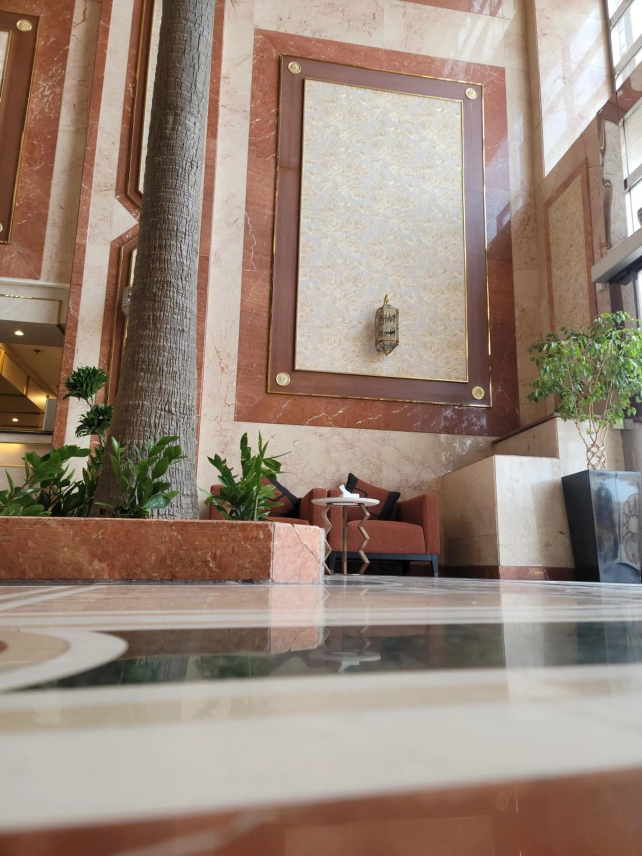 Al Ansar Palace Golden Tulip Hotel