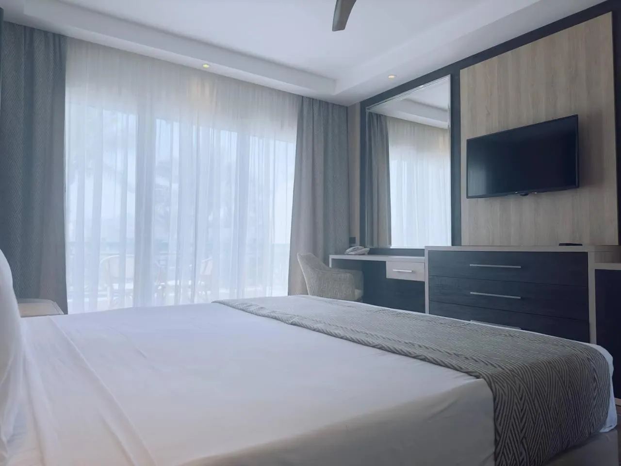 Bed in Panorama Naama Heights