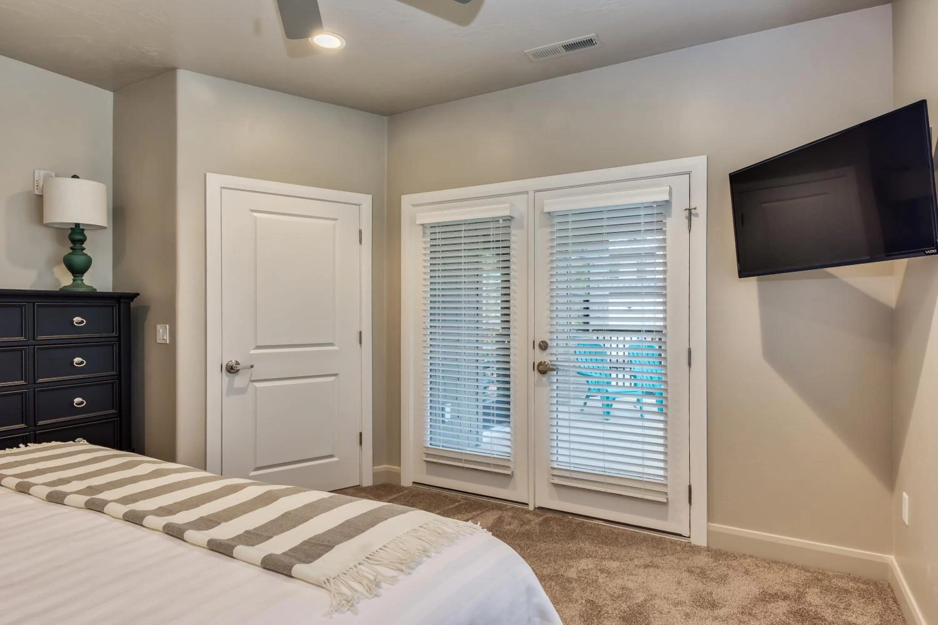 Bed in Watchman Villas