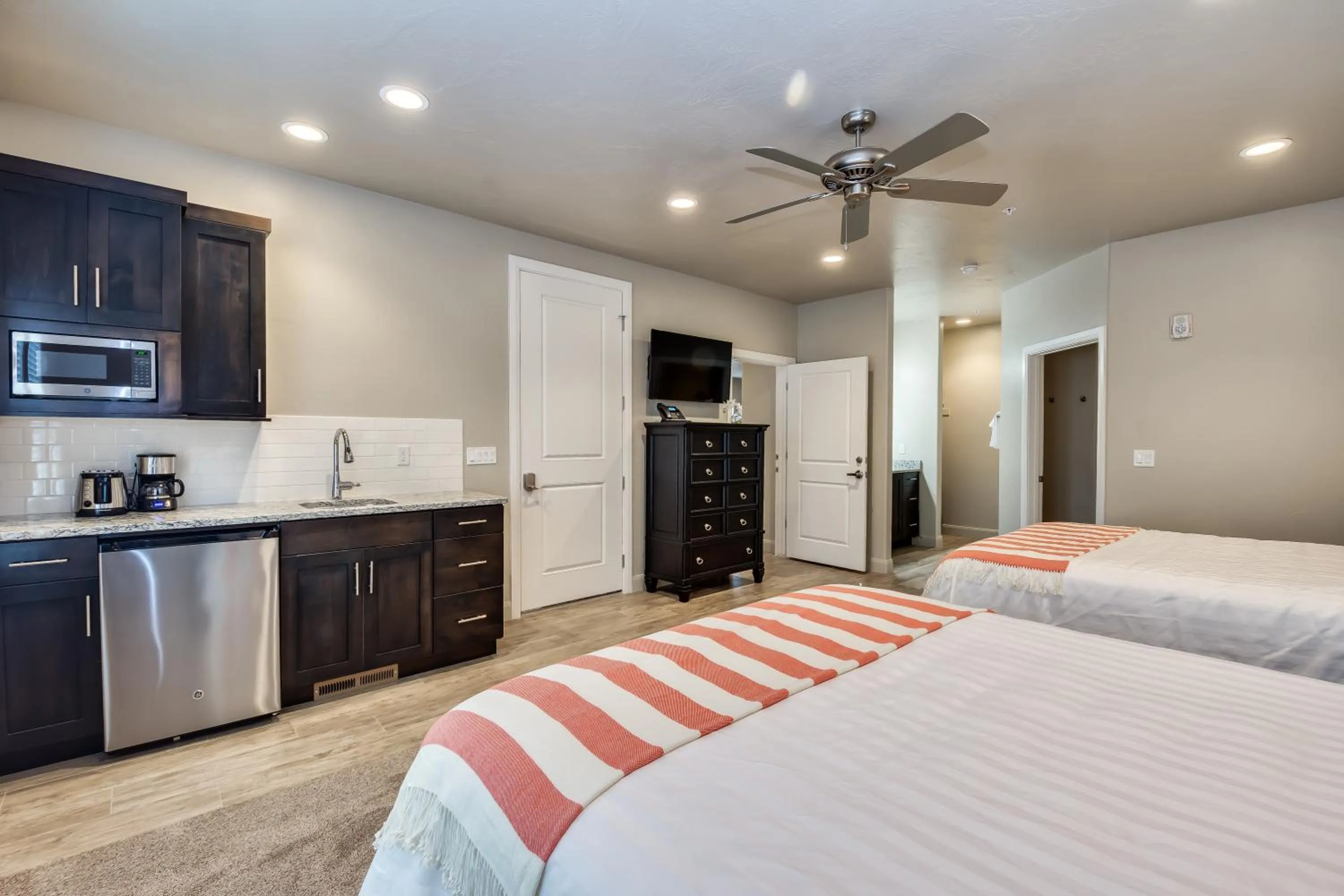 Bed in Watchman Villas