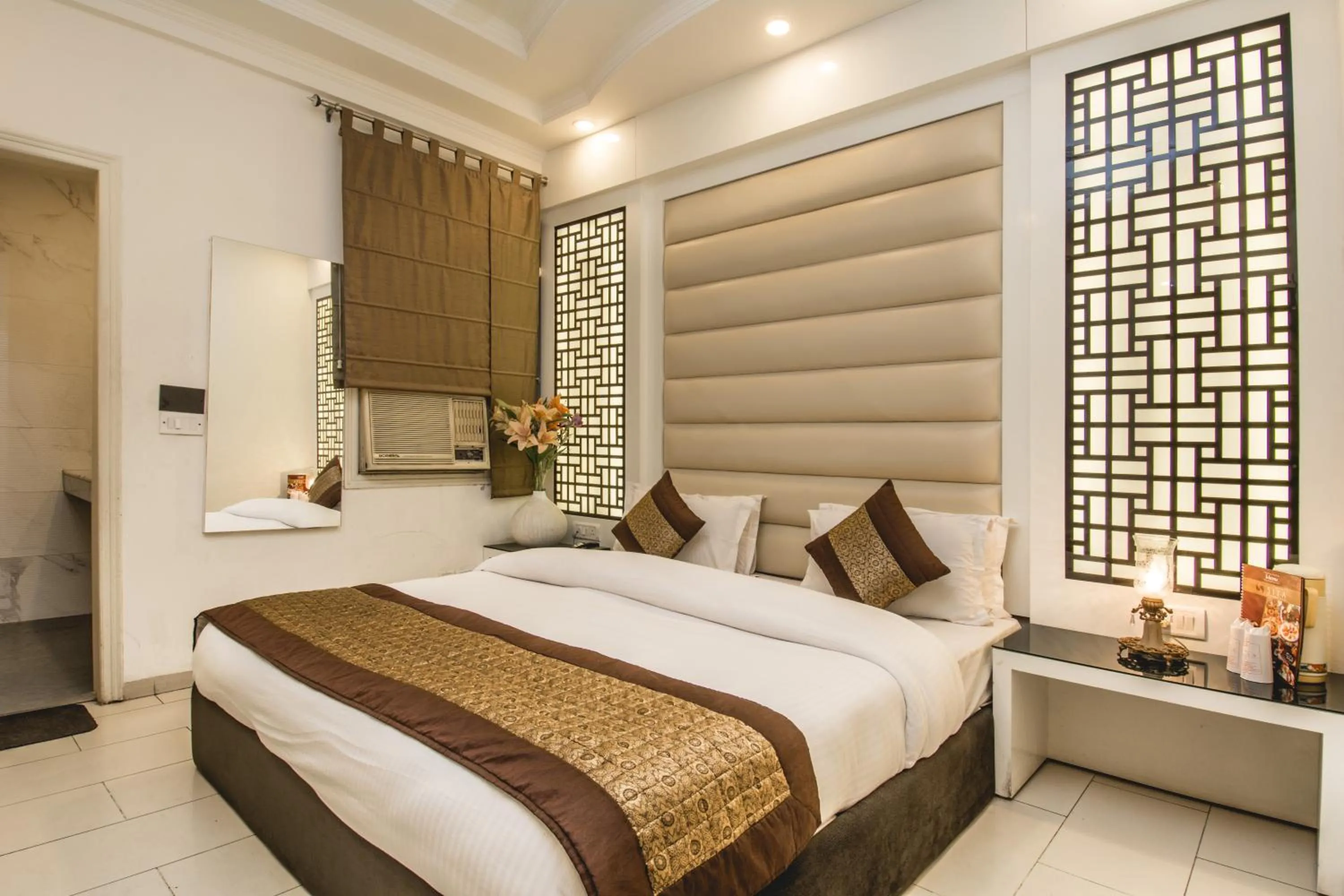 Bed in Hotel Sita International