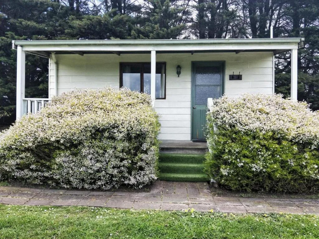 Twelve Apostles Motel & Country Retreat