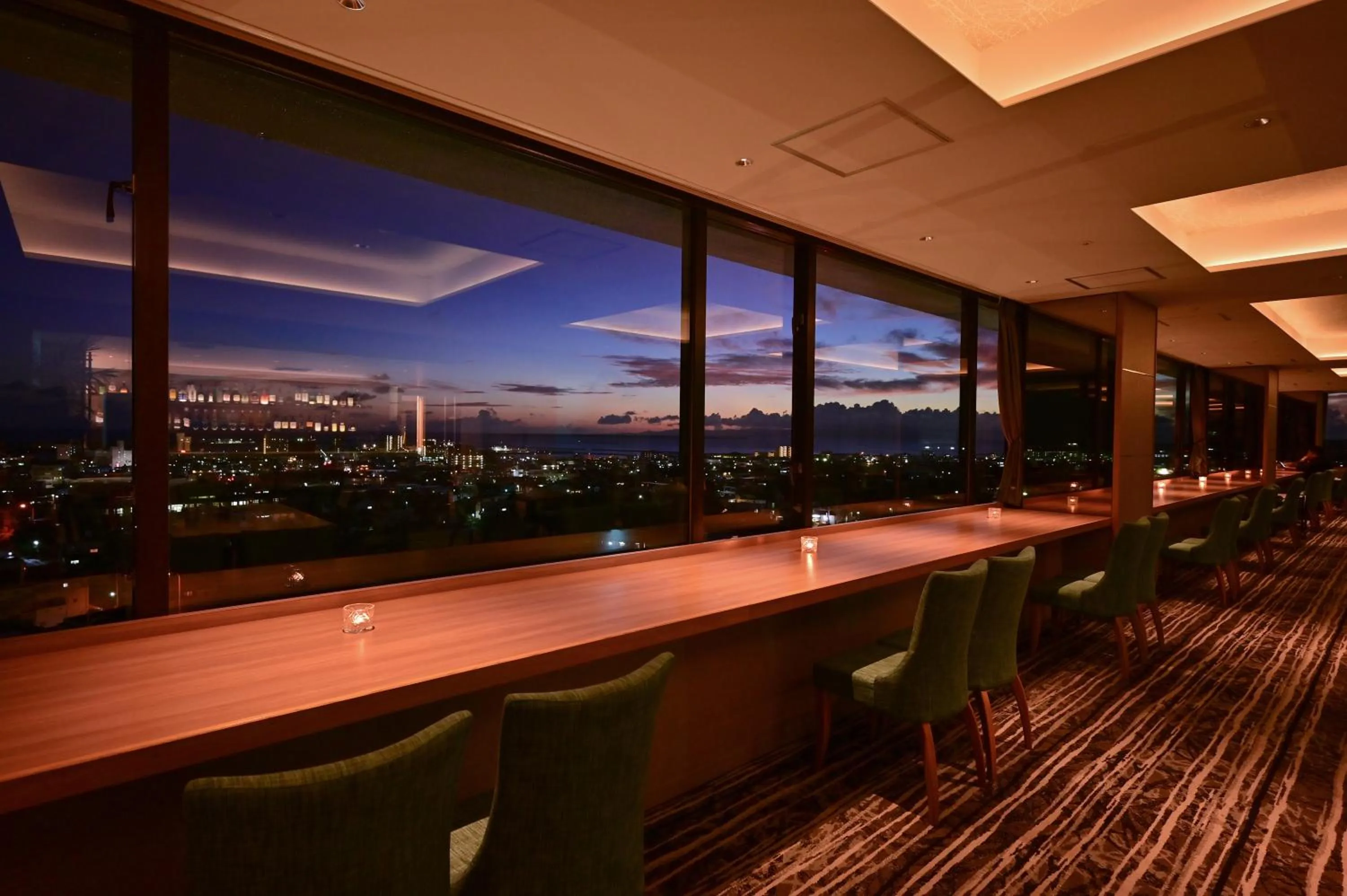 Lounge or bar in Art Hotel Ishigakijima