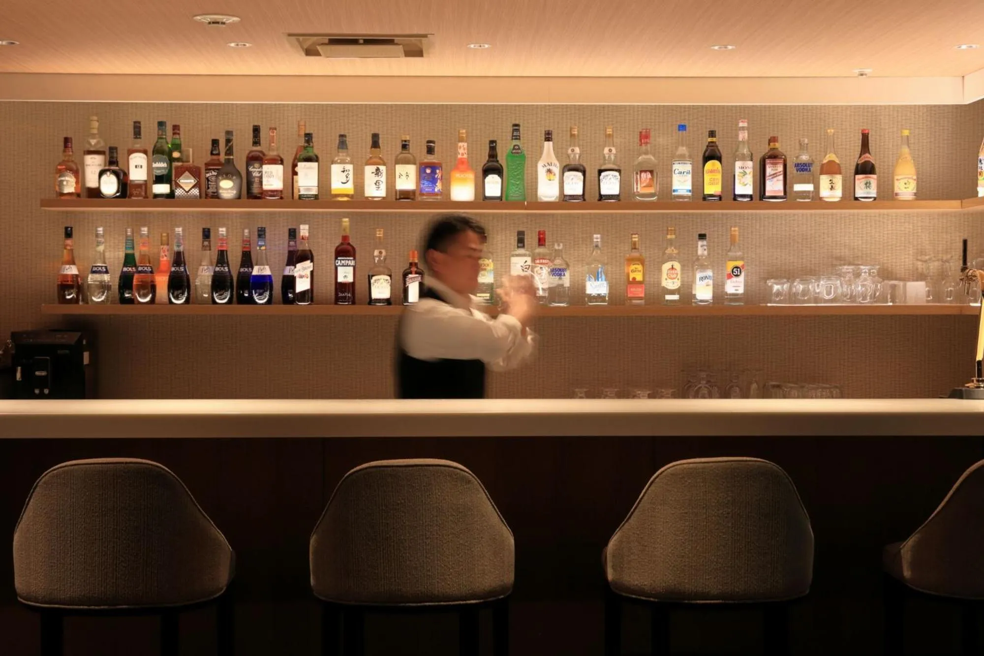 Lounge or bar in Art Hotel Ishigakijima