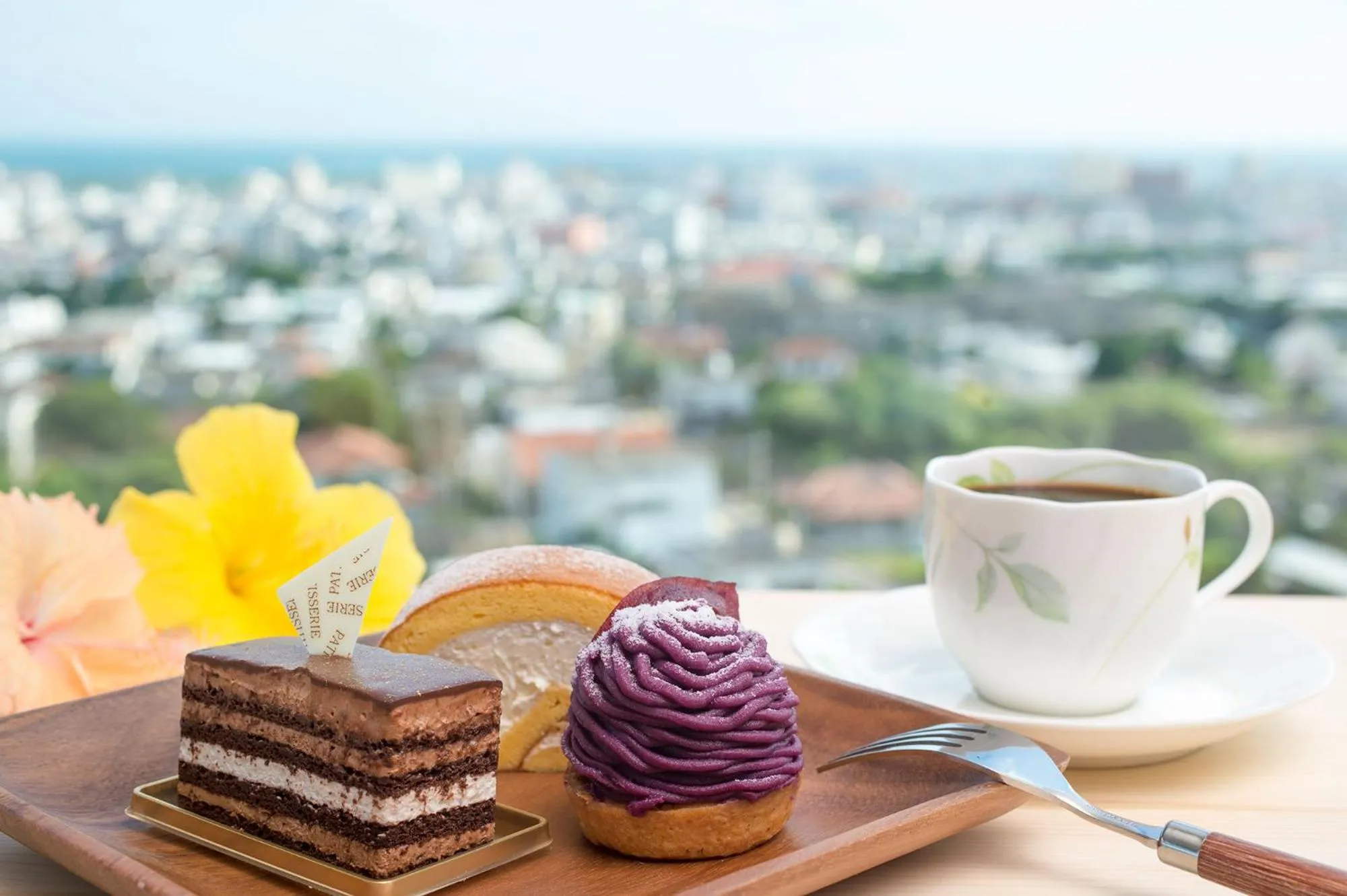 Restaurant/places to eat in Art Hotel Ishigakijima