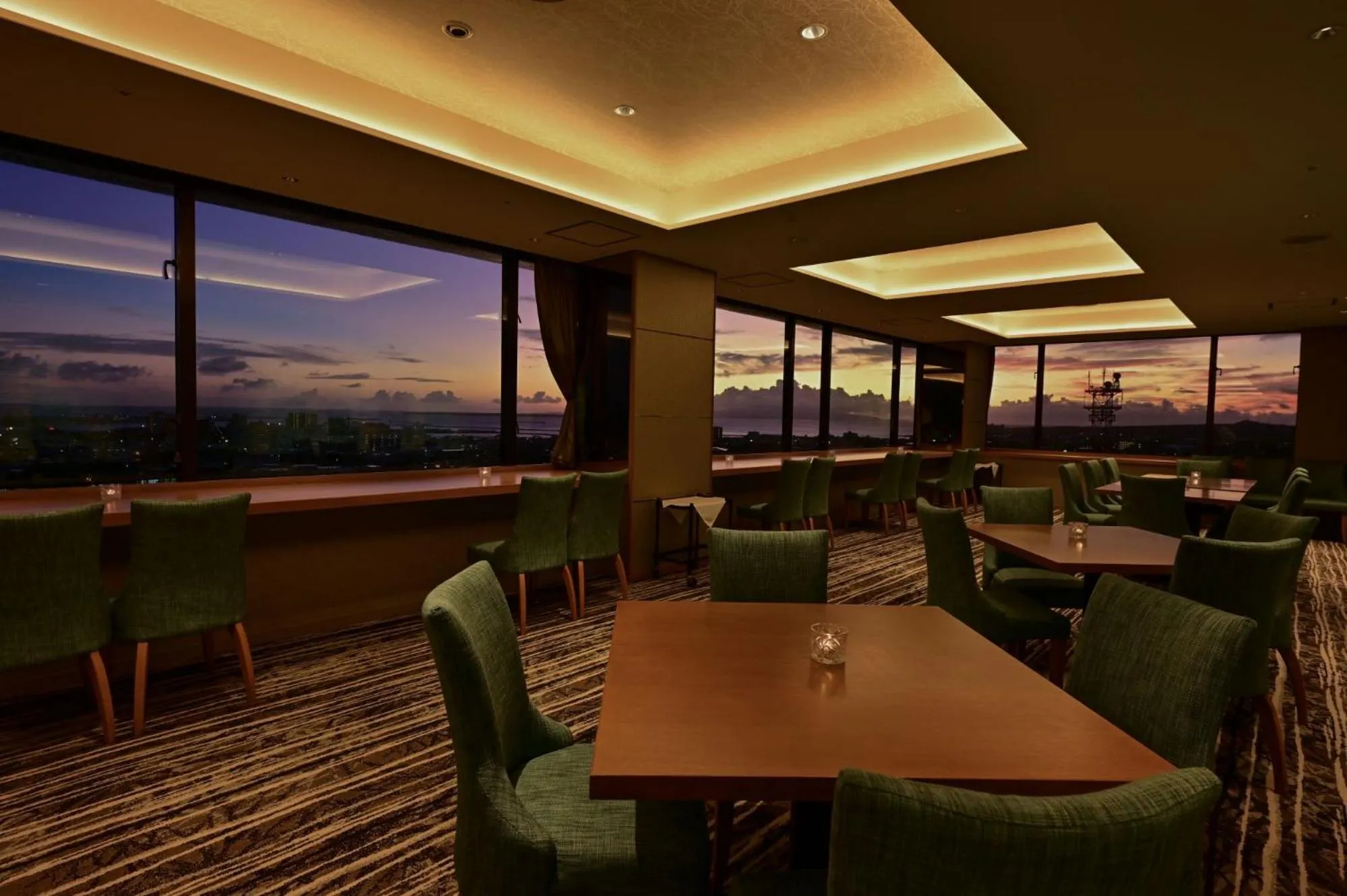 Lounge or bar in Art Hotel Ishigakijima