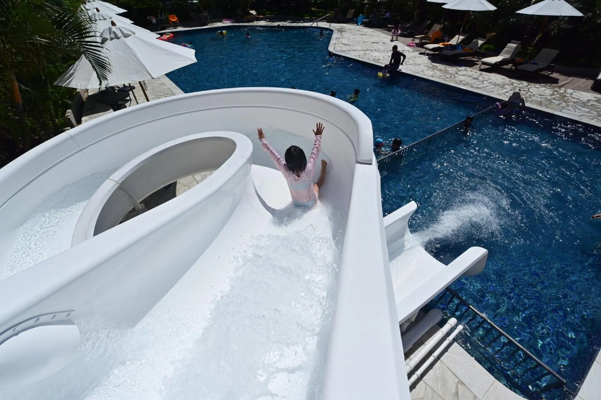 Swimming pool in Art Hotel Ishigakijima