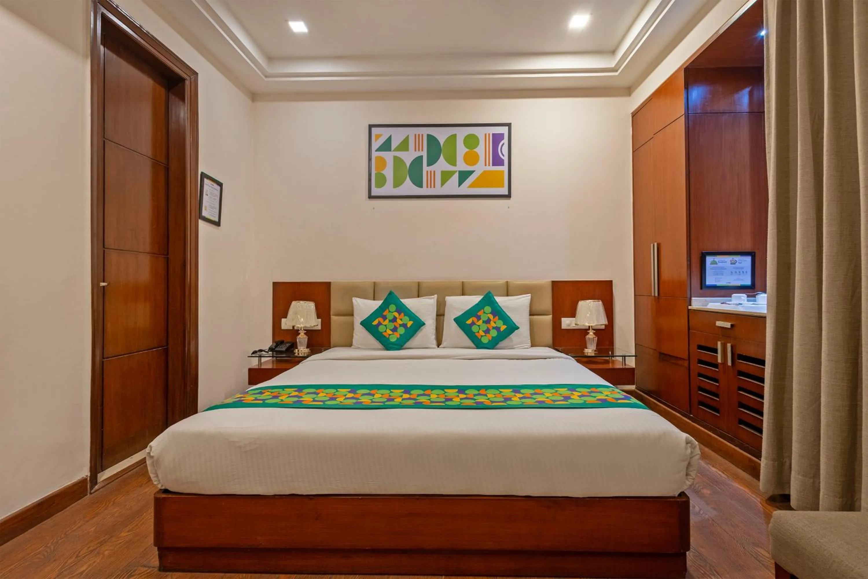 Bedroom, Bed in Treebo Royal Star