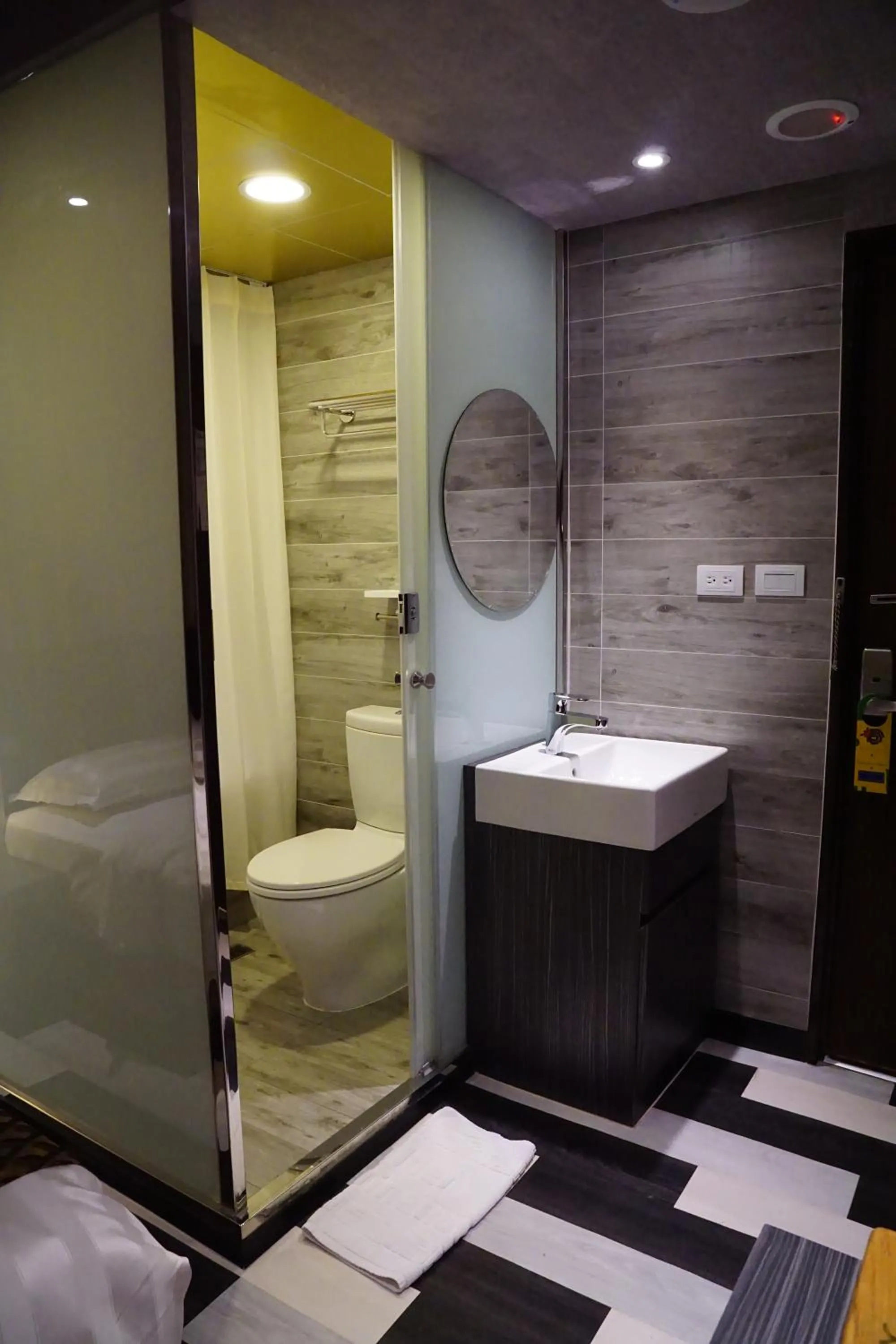 Toilet in Dahshin Hotel