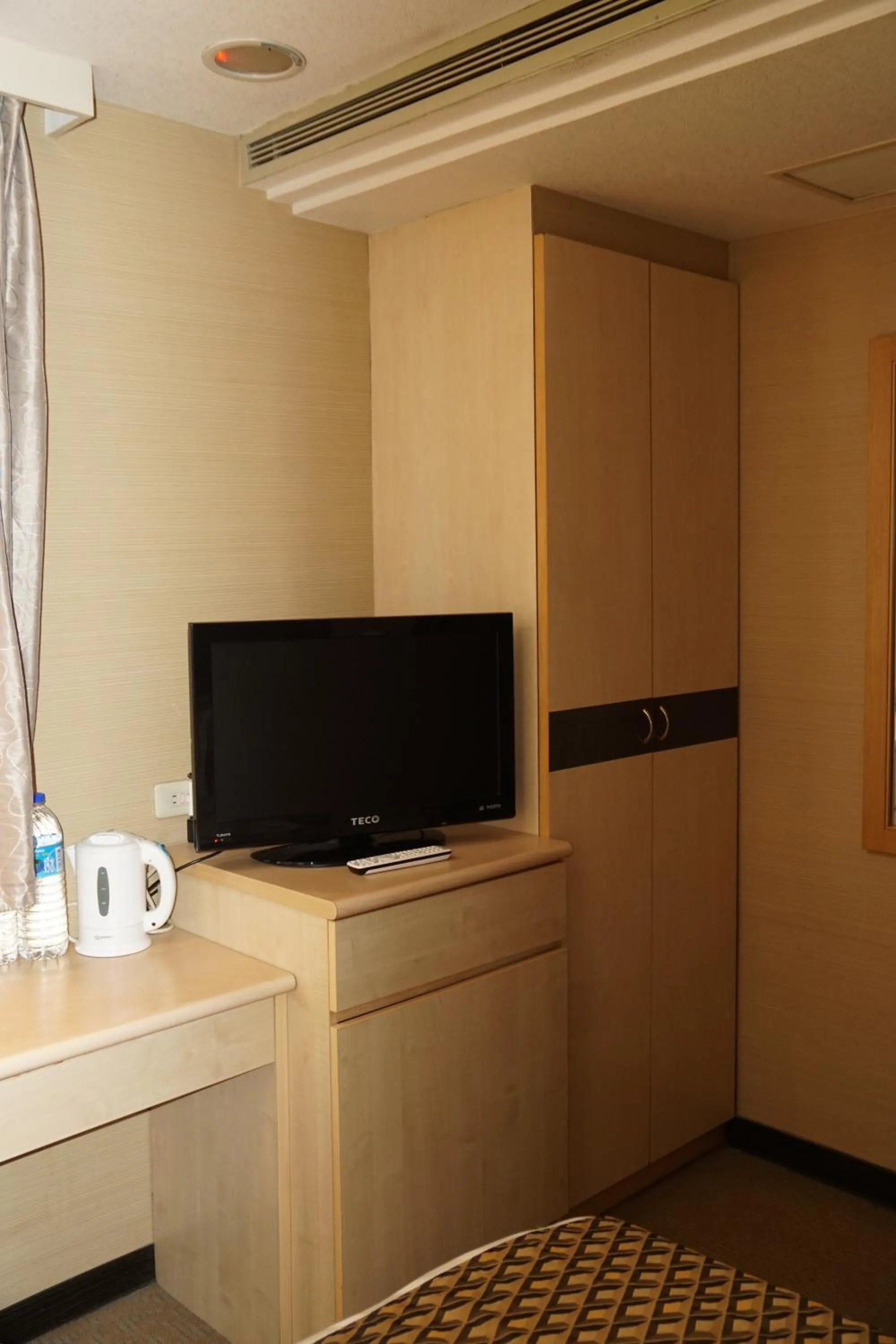 Bedroom in Dahshin Hotel