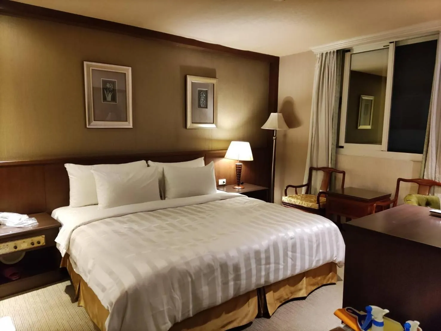 Bedroom, Bed in Dahshin Hotel