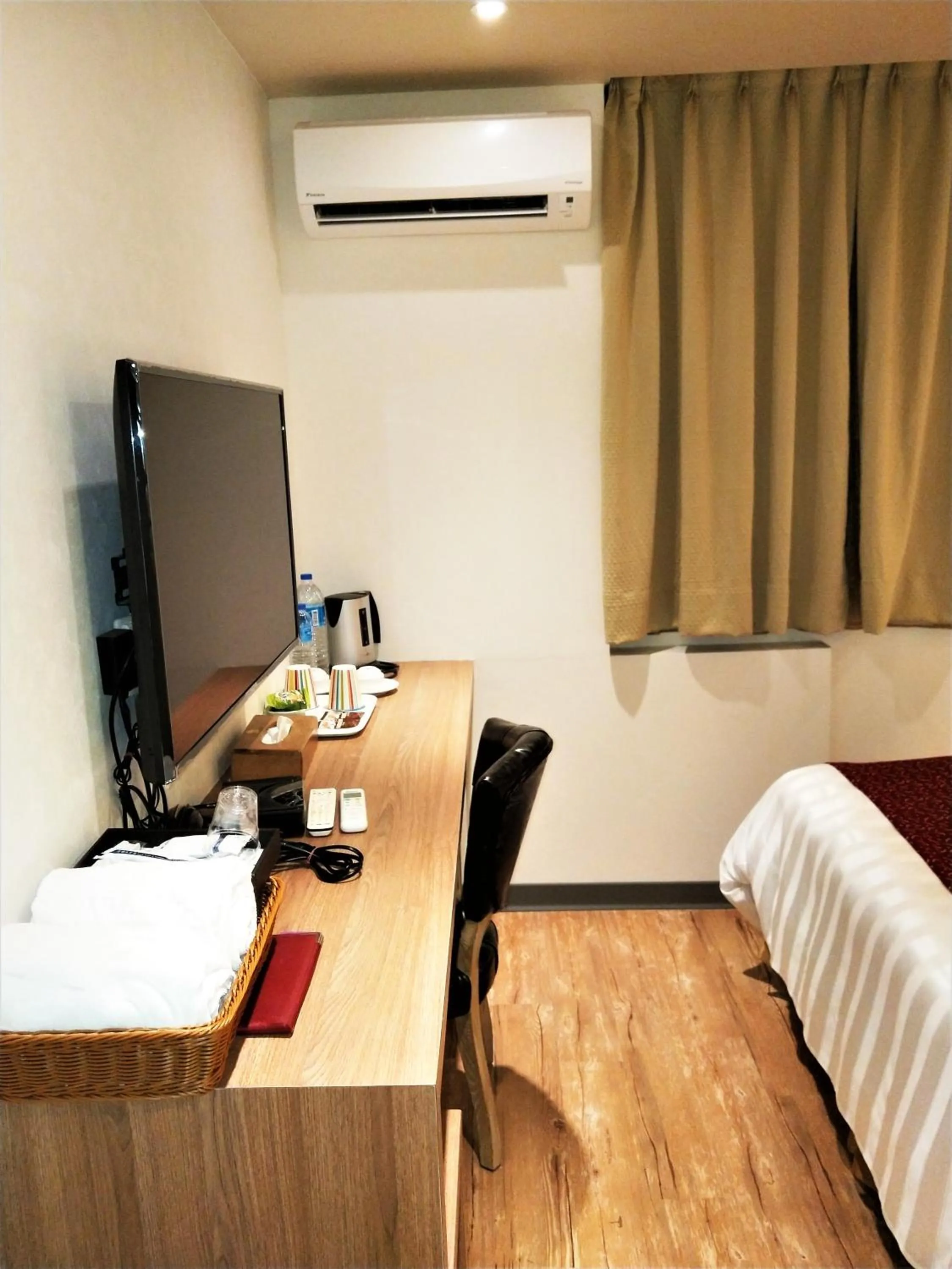 Bedroom, Bed in Dahshin Hotel