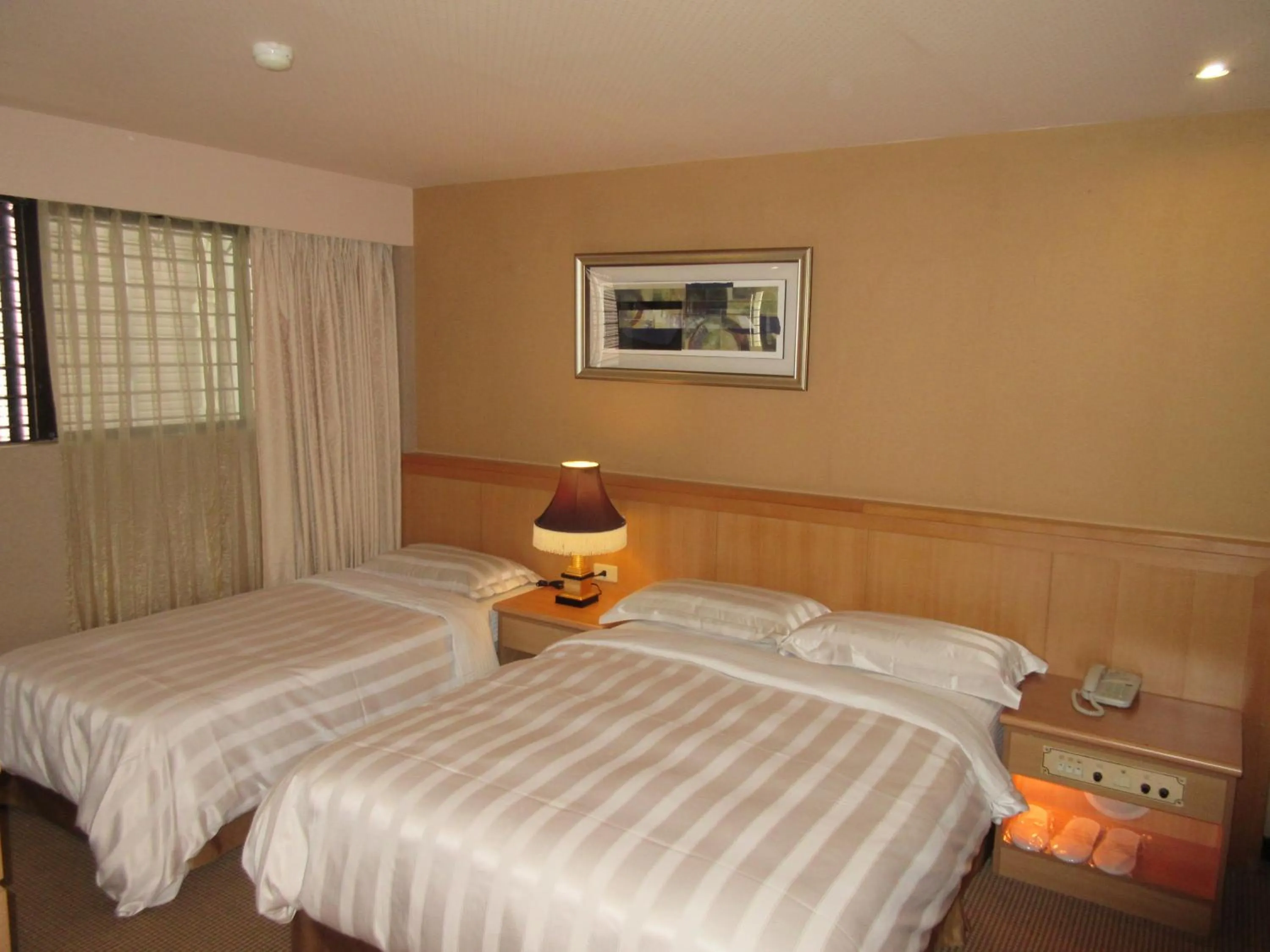 Photo of the whole room, Bed in Dahshin Hotel