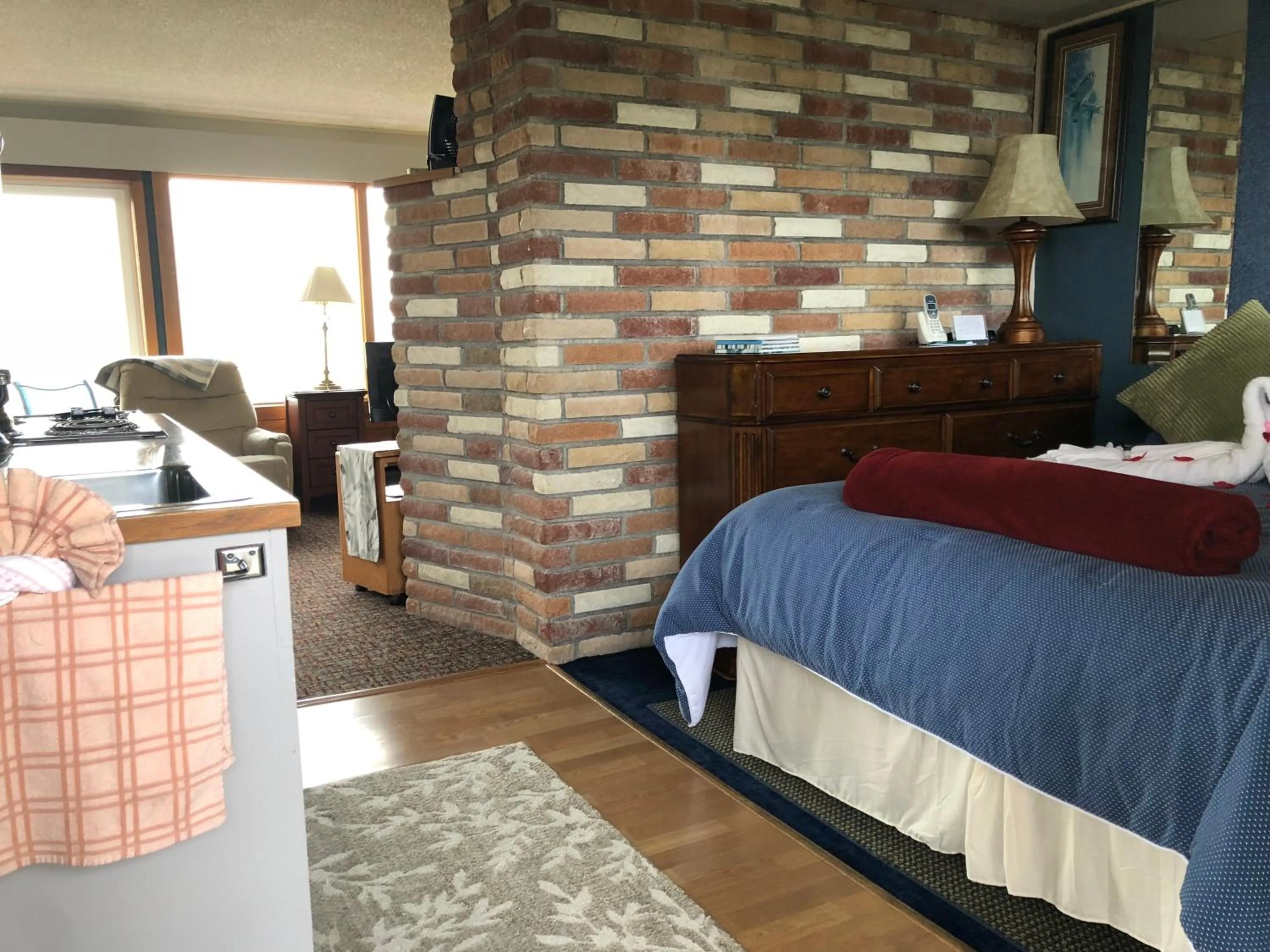 Decorative detail, Bed in Webb's Scenic Surf